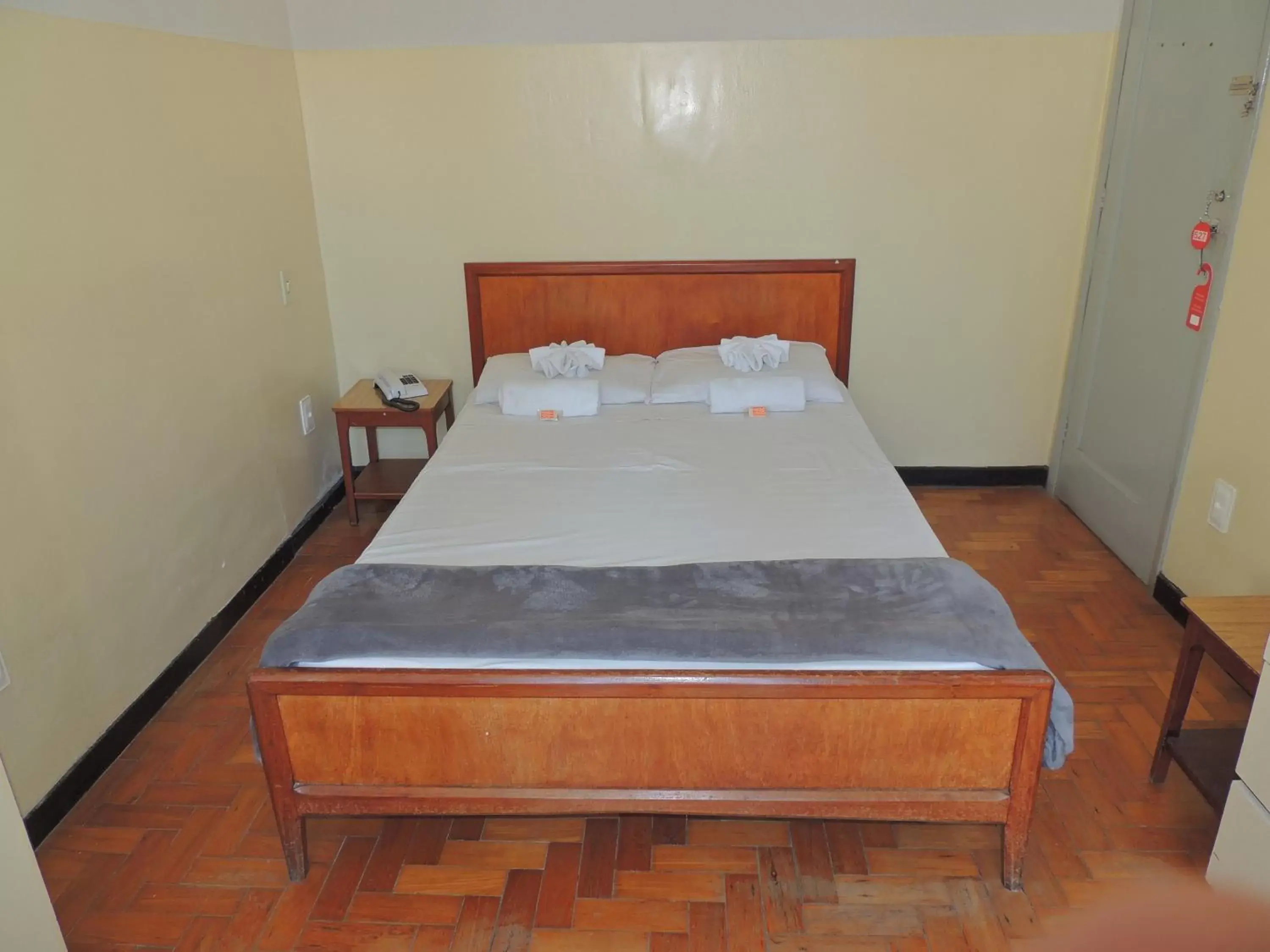 Bedroom, Bed in Hotel Esplanada Belo Horizonte - Proximo a Estacao de Trem Bedroom, Bed in Hotel Esplanada Belo Horizonte - Proximo a Estacao de Trem