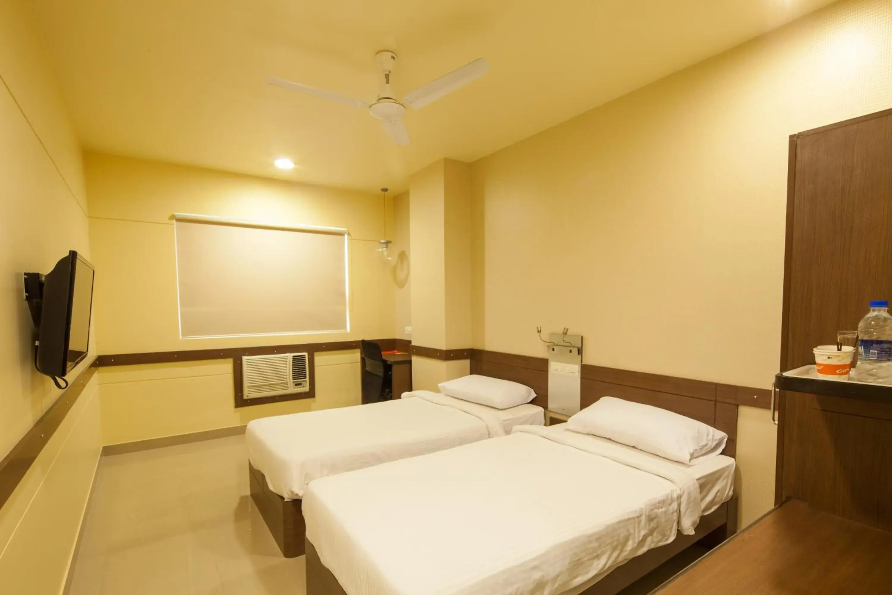 Bed in Ginger Mumbai Andheri (MIDC)