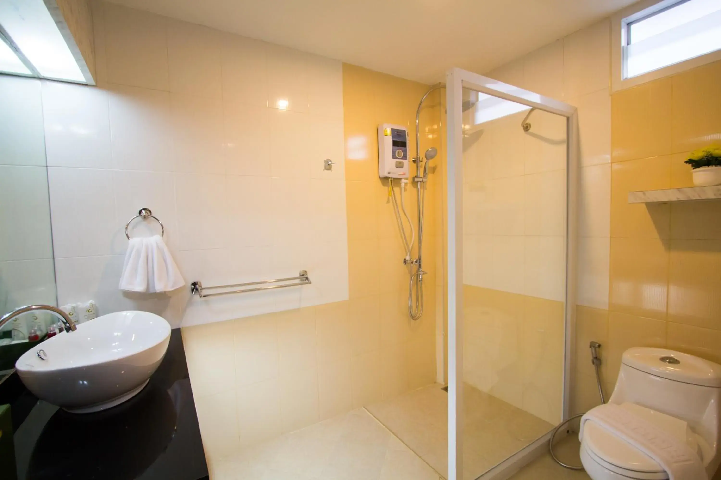 Shower, Bathroom in The Lion King Hotel Udonthani