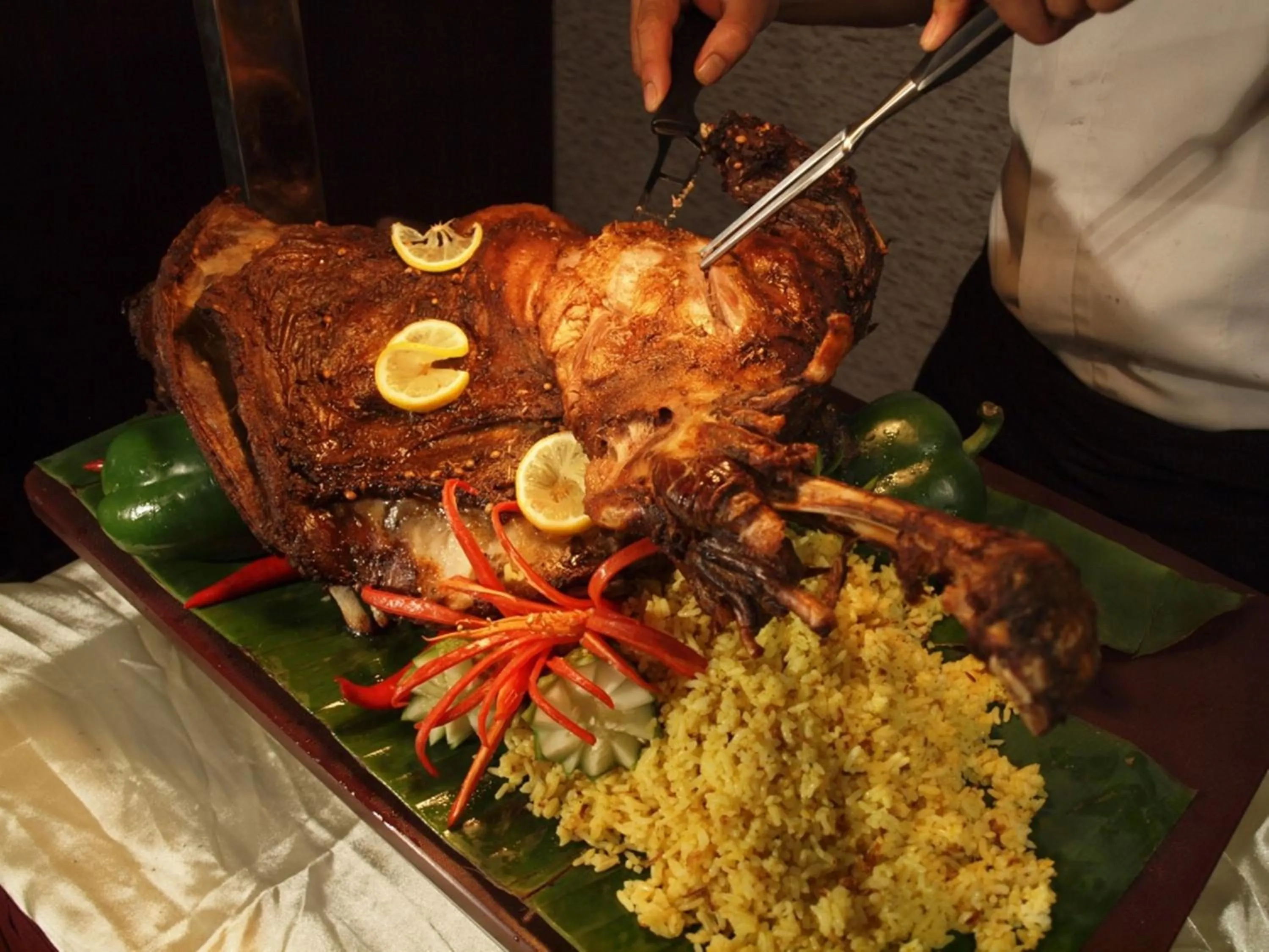 Restaurant/places to eat in Nexus Regency Suites & Hotel