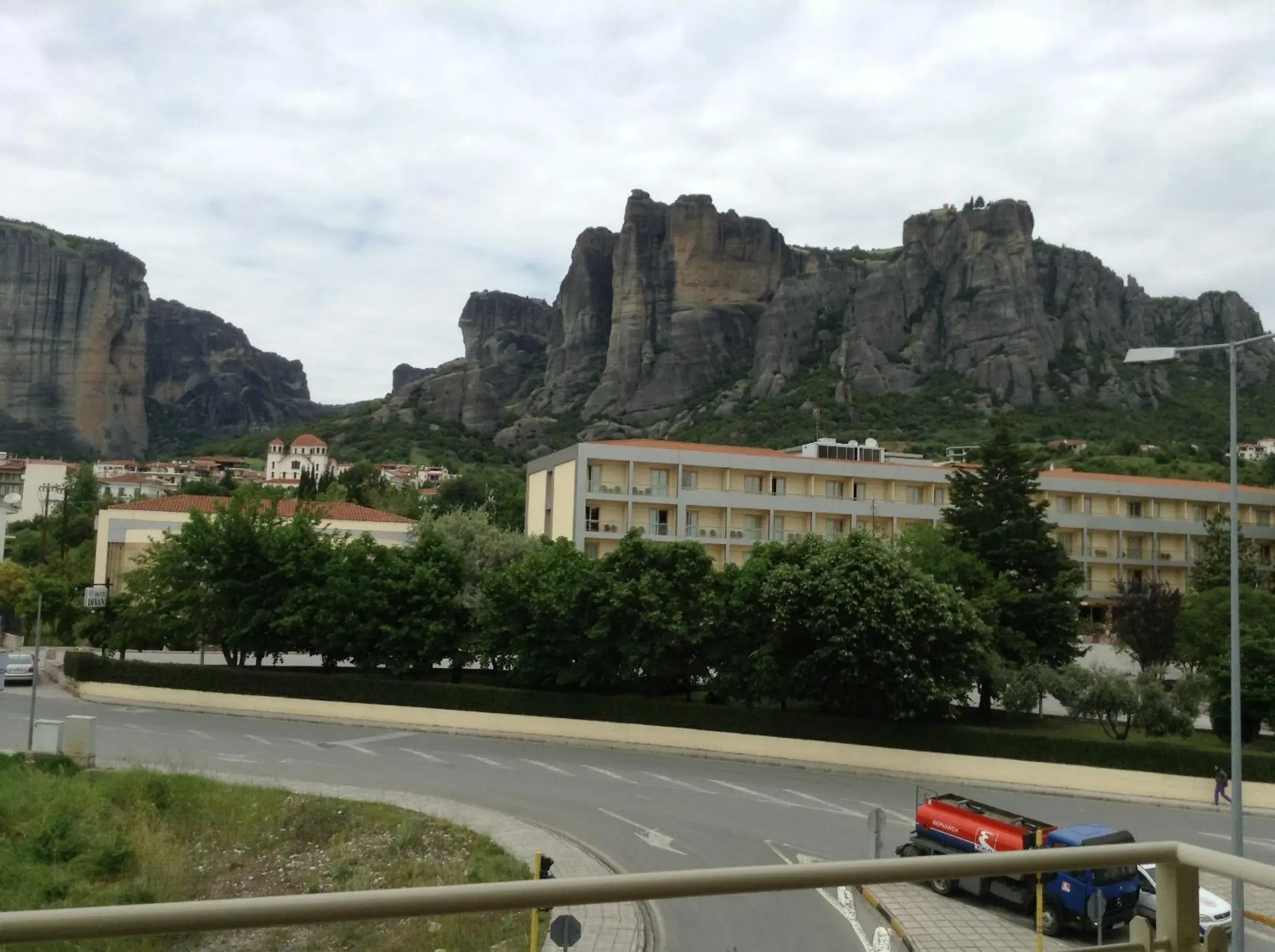 Facade/entrance in Hotel Orfeas