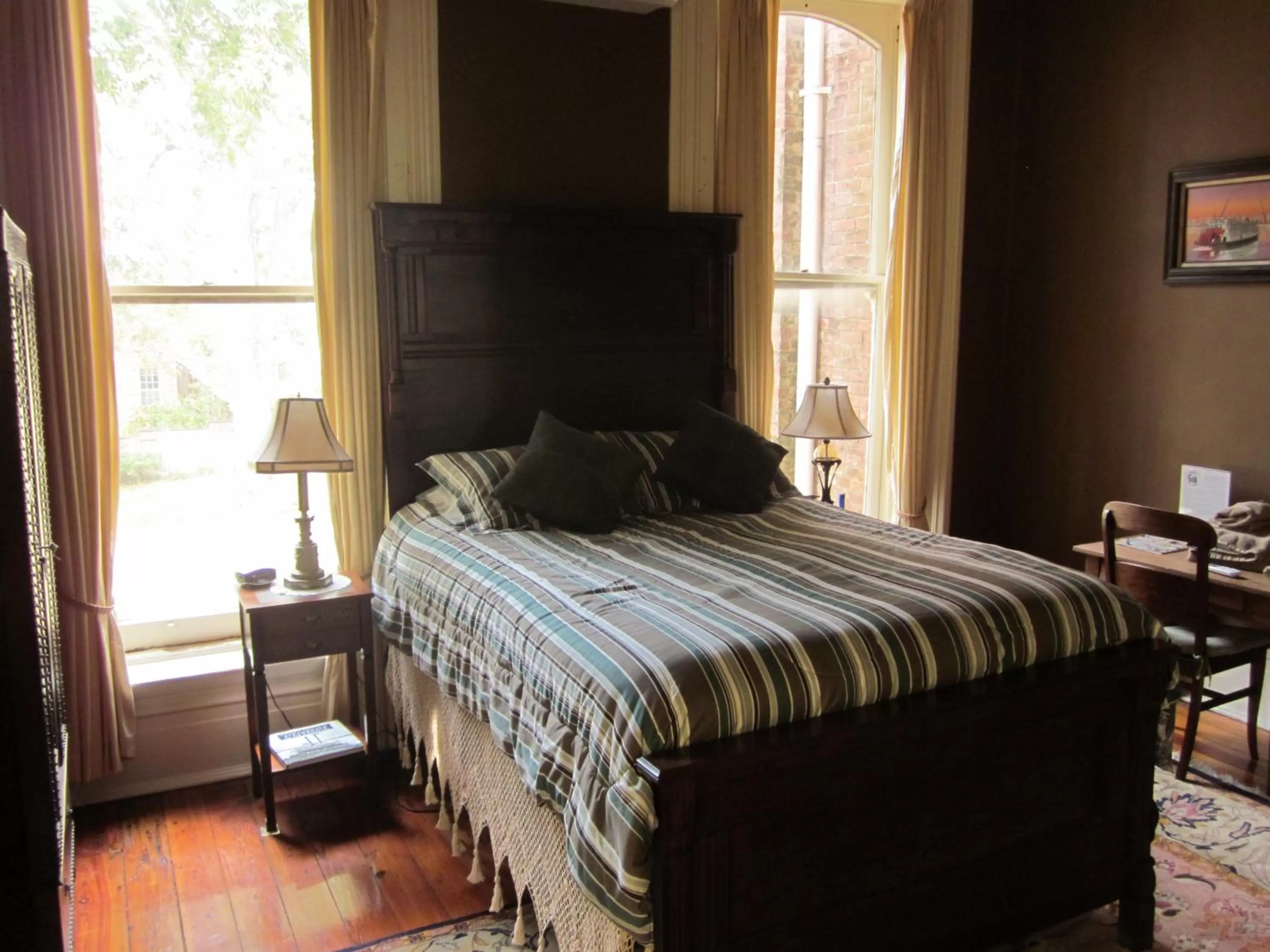 Bed in Baer House Inn