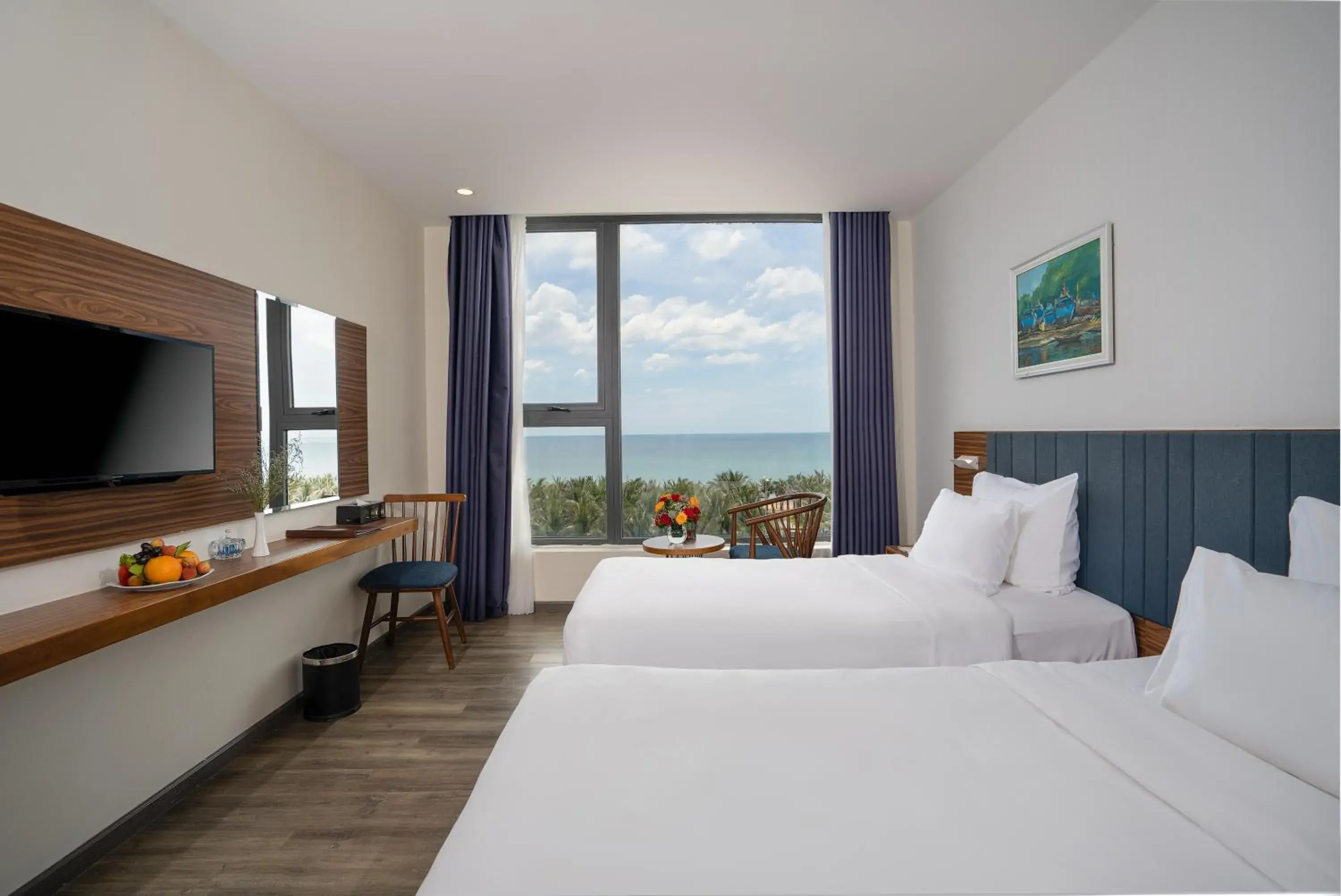 Deluxe Double or Twin Room with Sea View in Sala Tuy Hoa Beach Hotel Deluxe Double or Twin Room with Sea View in Sala Tuy Hoa Beach Hotel