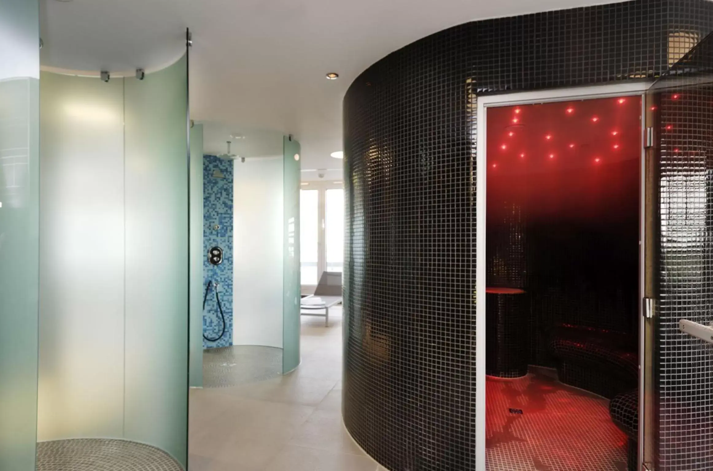 Steam room, Bathroom in Atlantic Congress Hotel Essen