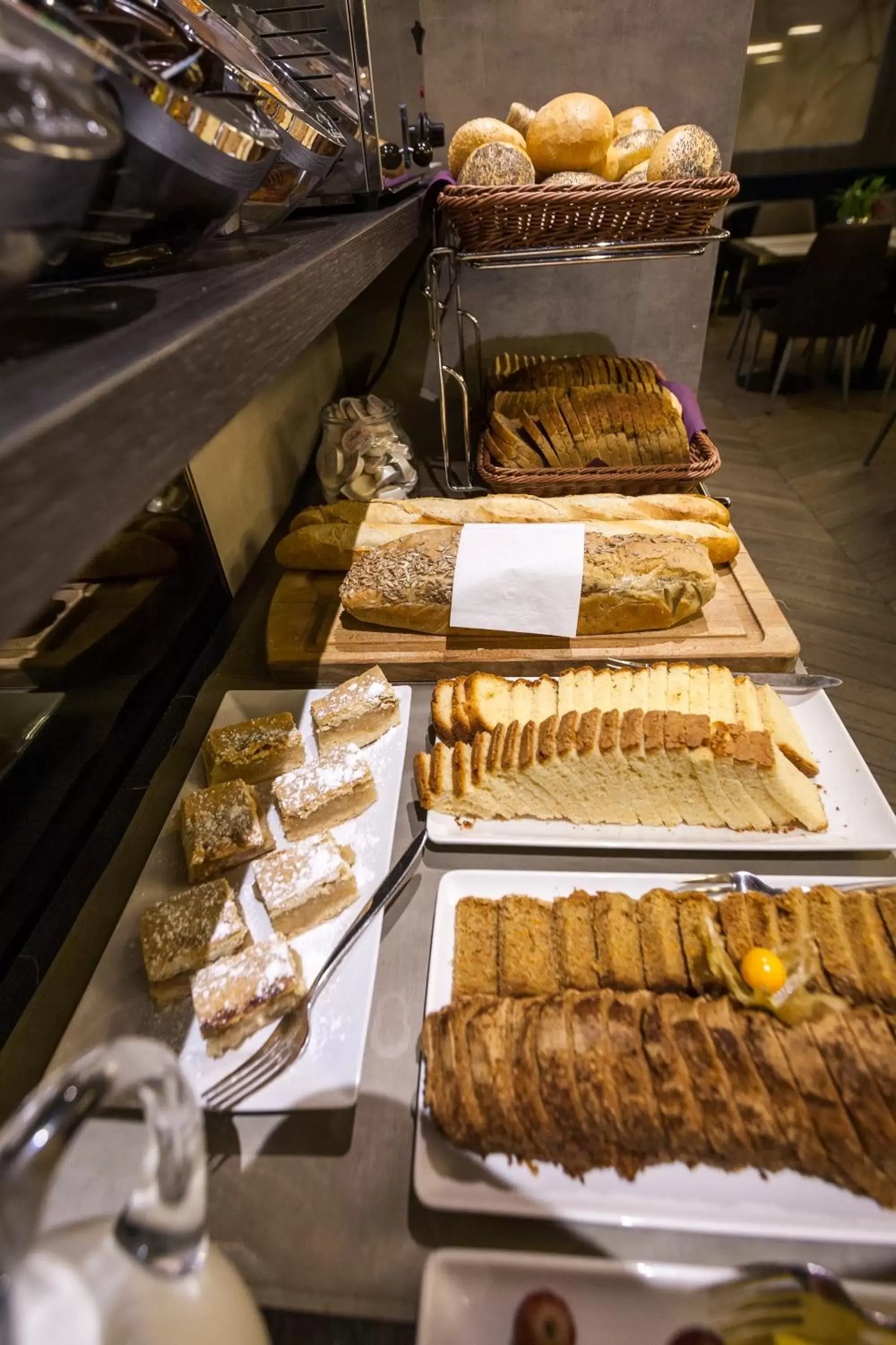 Buffet breakfast in Hotel Atrium