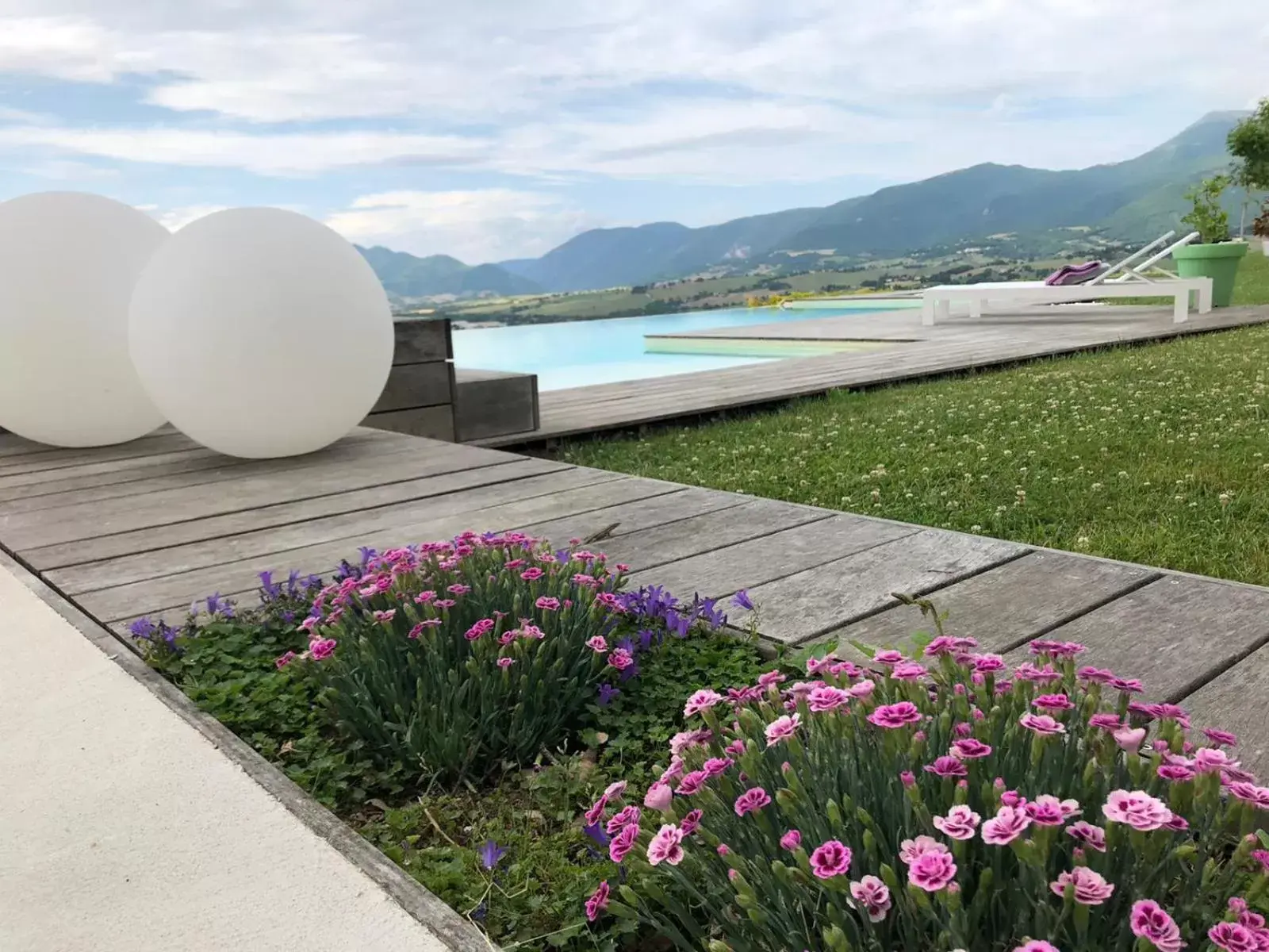 Swimming pool, Mountain View in Serre Alte Landscape Luxury Rooms