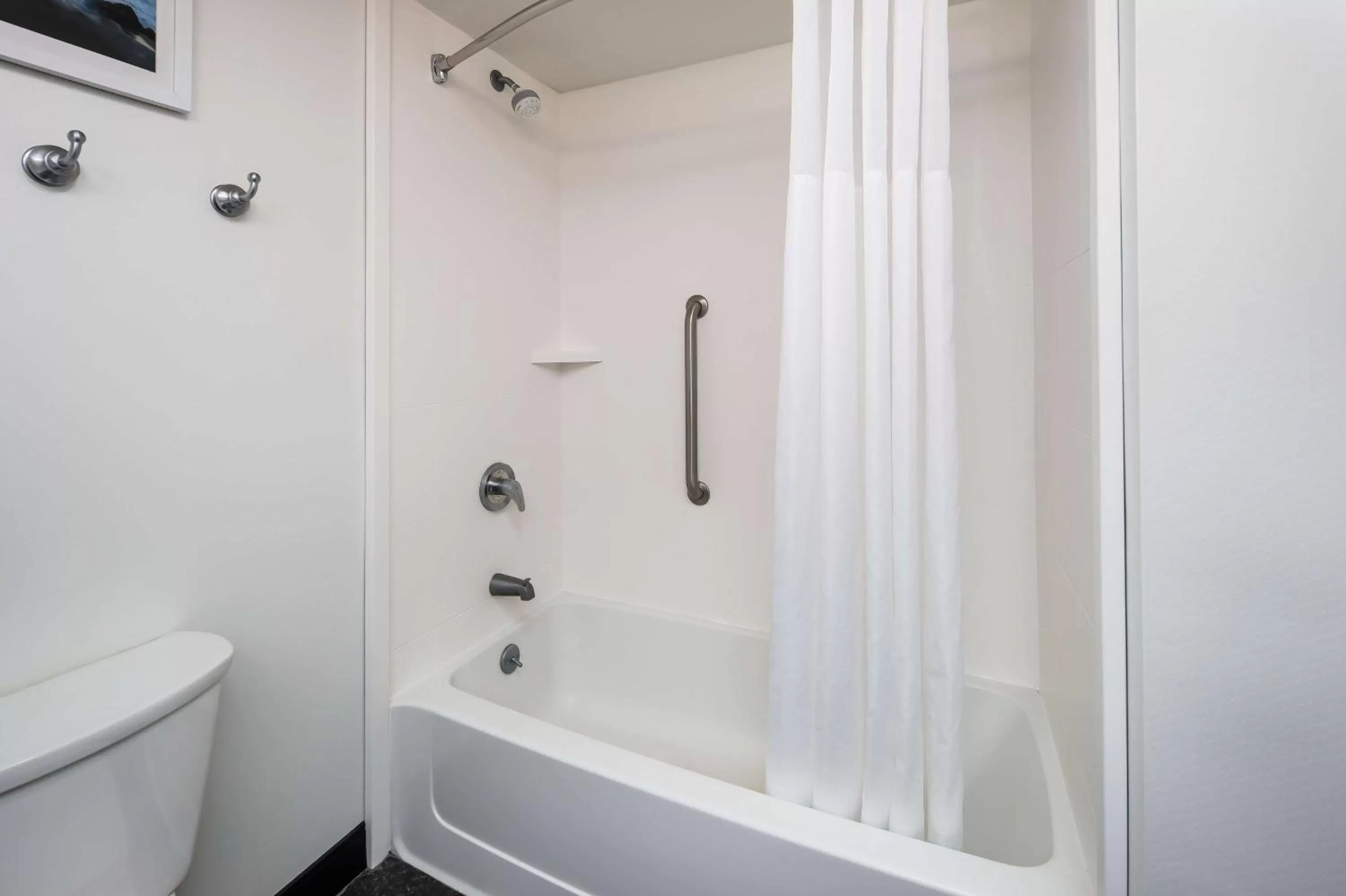 Bathroom in Hampton Inn & Suites Navarre