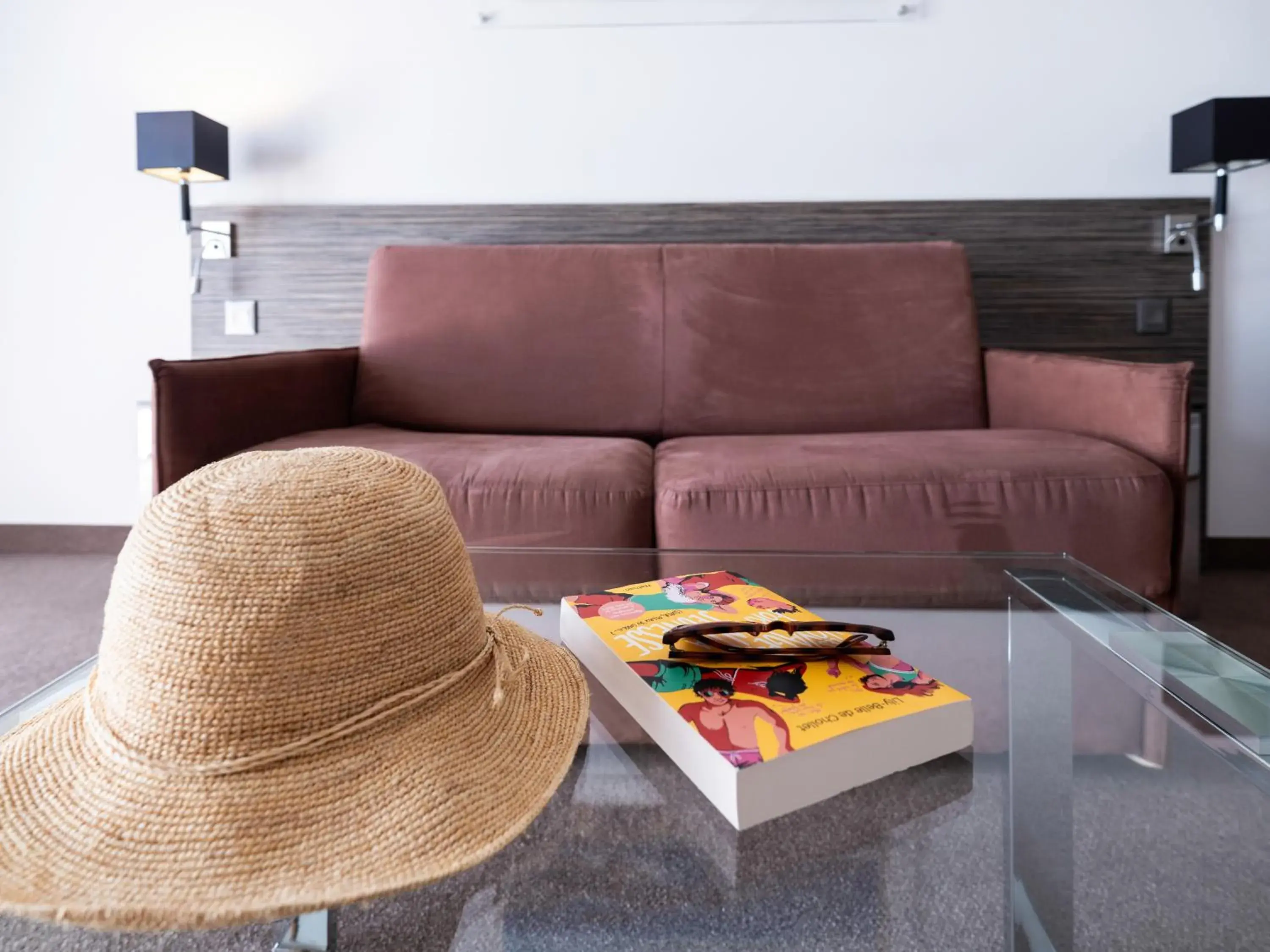 Bedroom, Seating Area in Golden Tulip La Baule