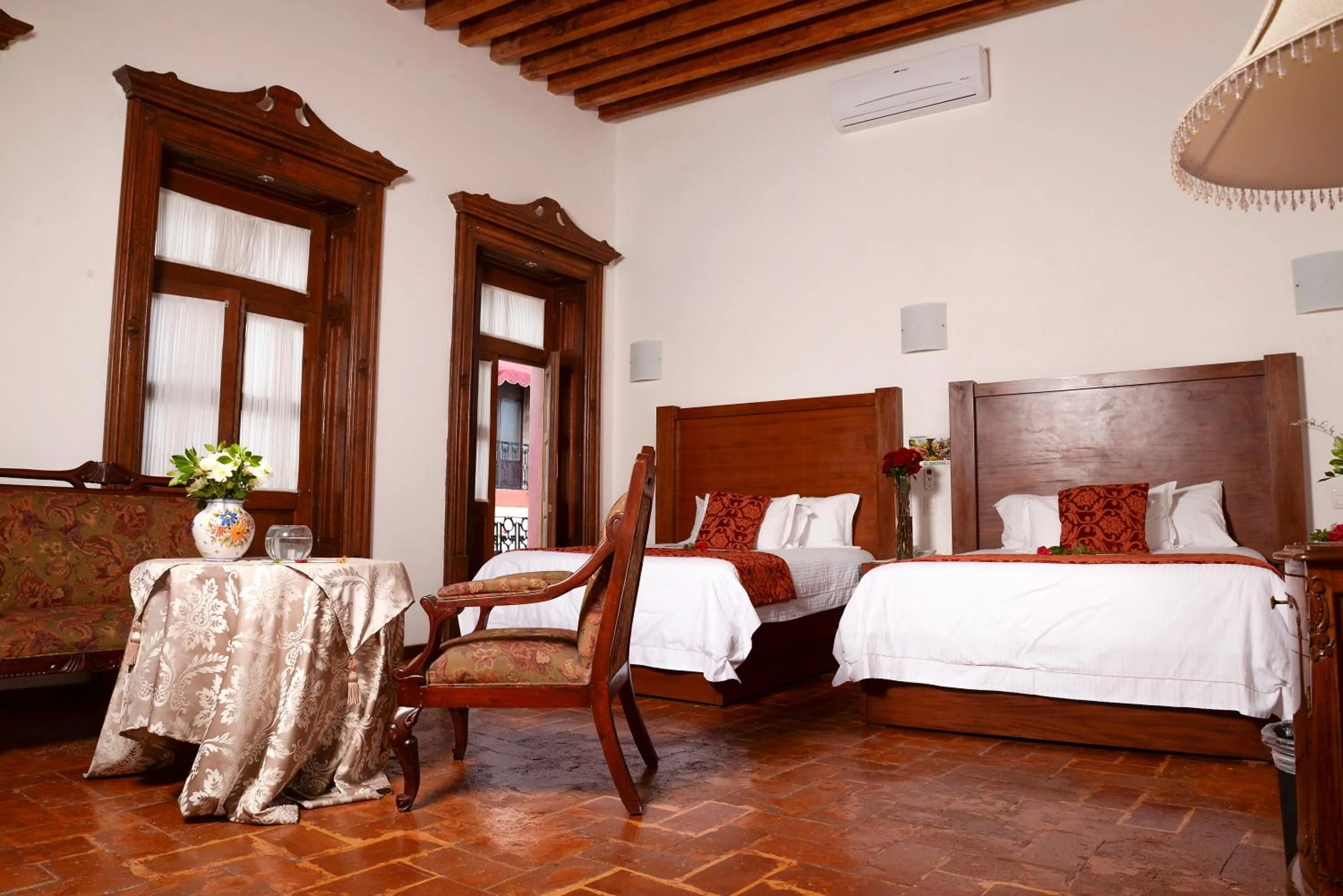 Photo of the whole room, Bed in El Serafin Hotel Boutique