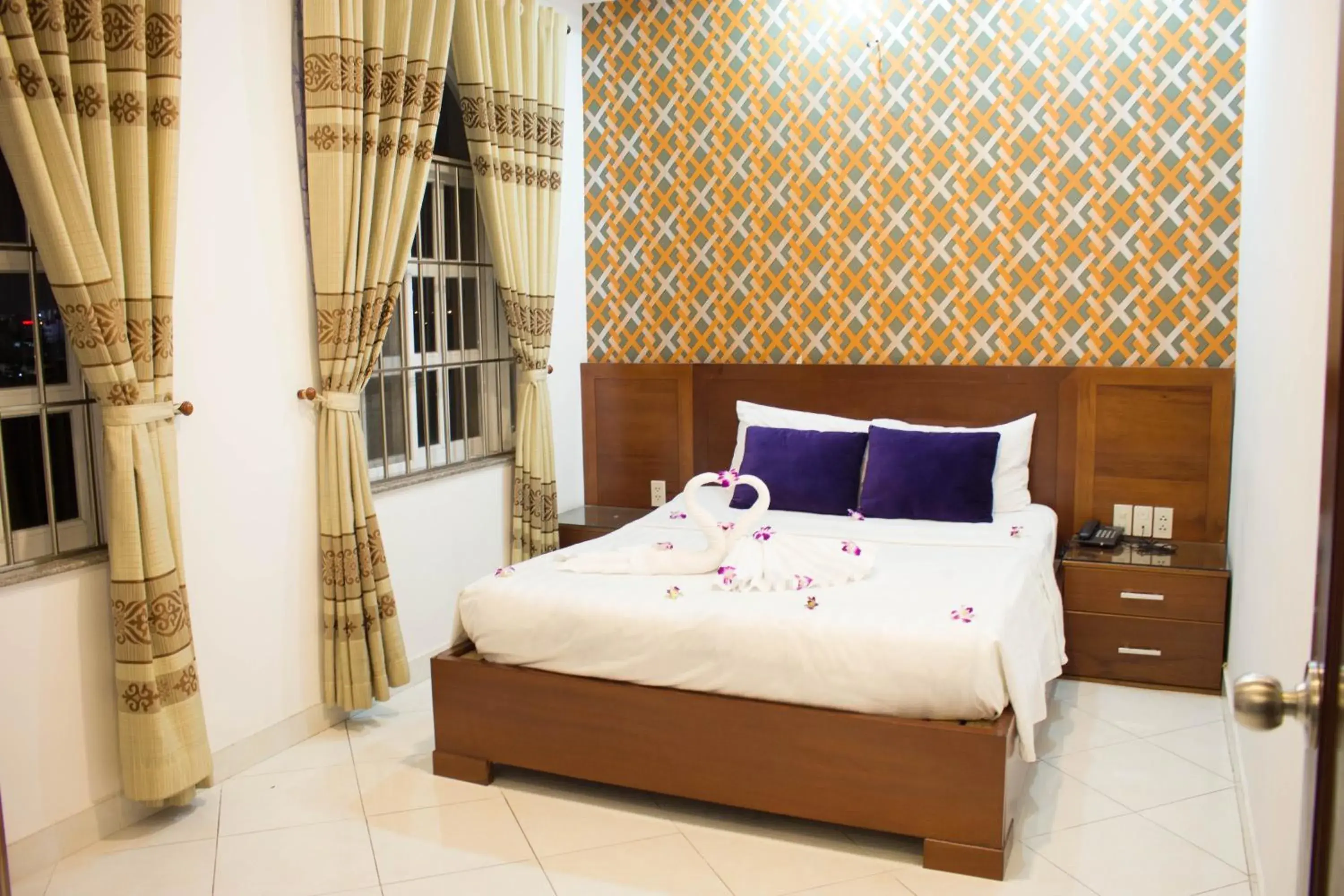 Bedroom, Bed in Hoa Phat Hotel & Apartment