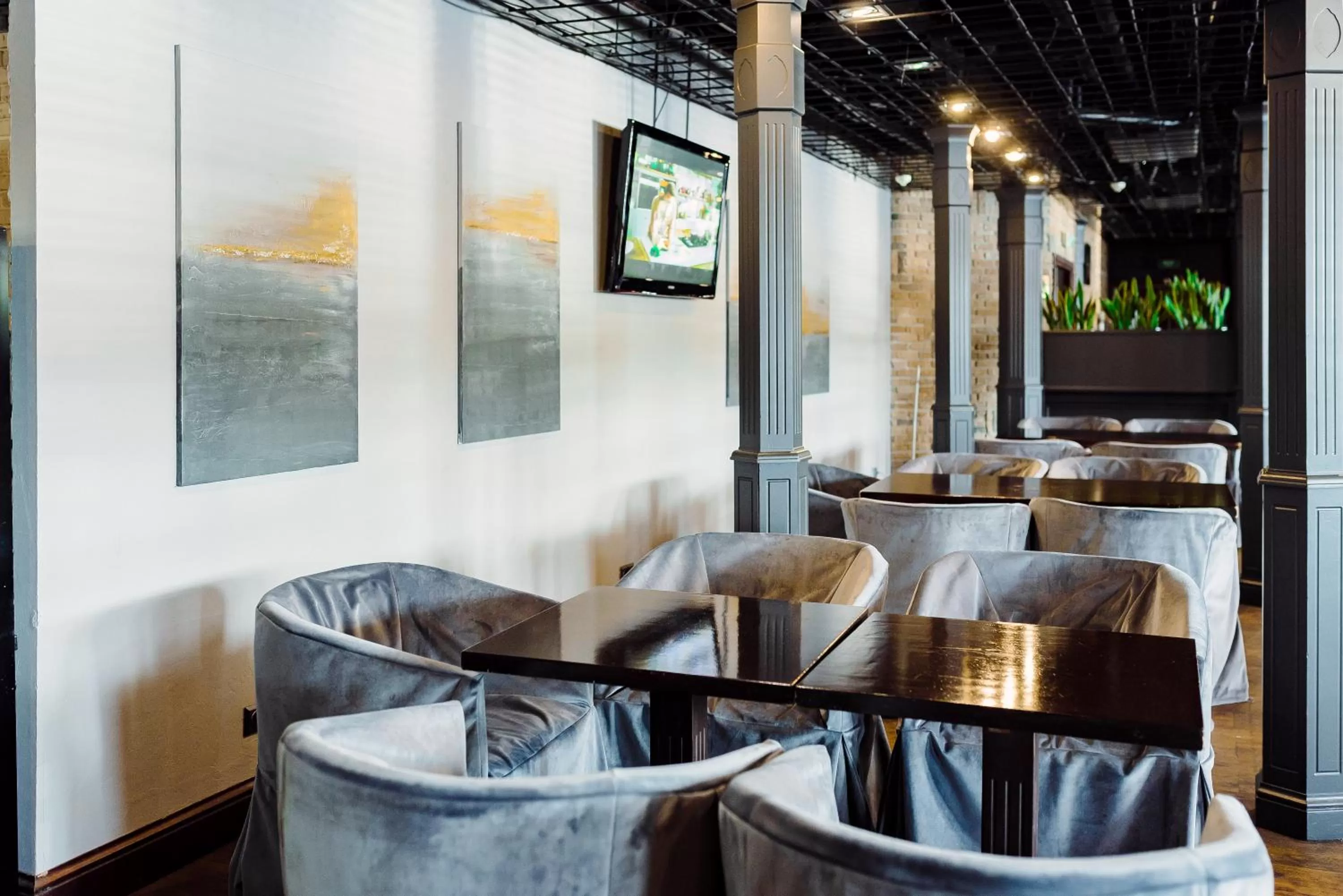 Restaurant/places to eat in Bakkara Hotel