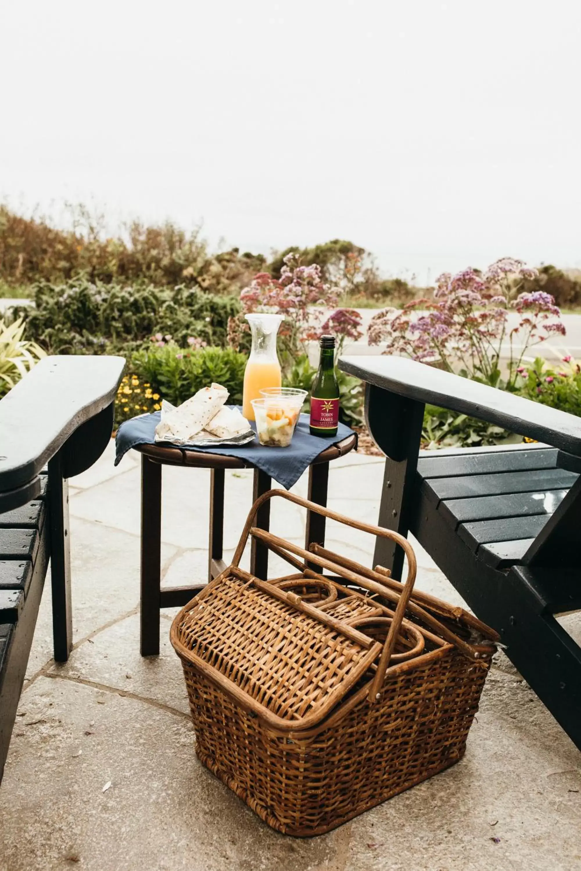 Breakfast in Sea Otter Inn