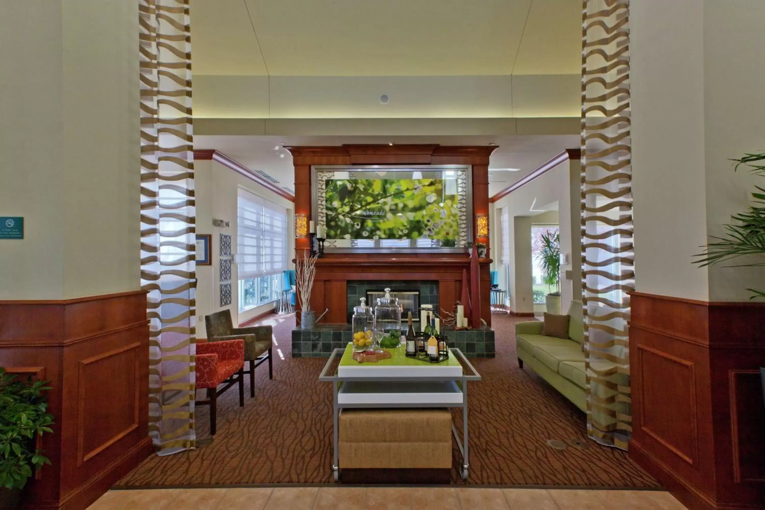 Lobby or reception, Restaurant/Places to Eat in Hilton Garden Inn Oklahoma City Airport