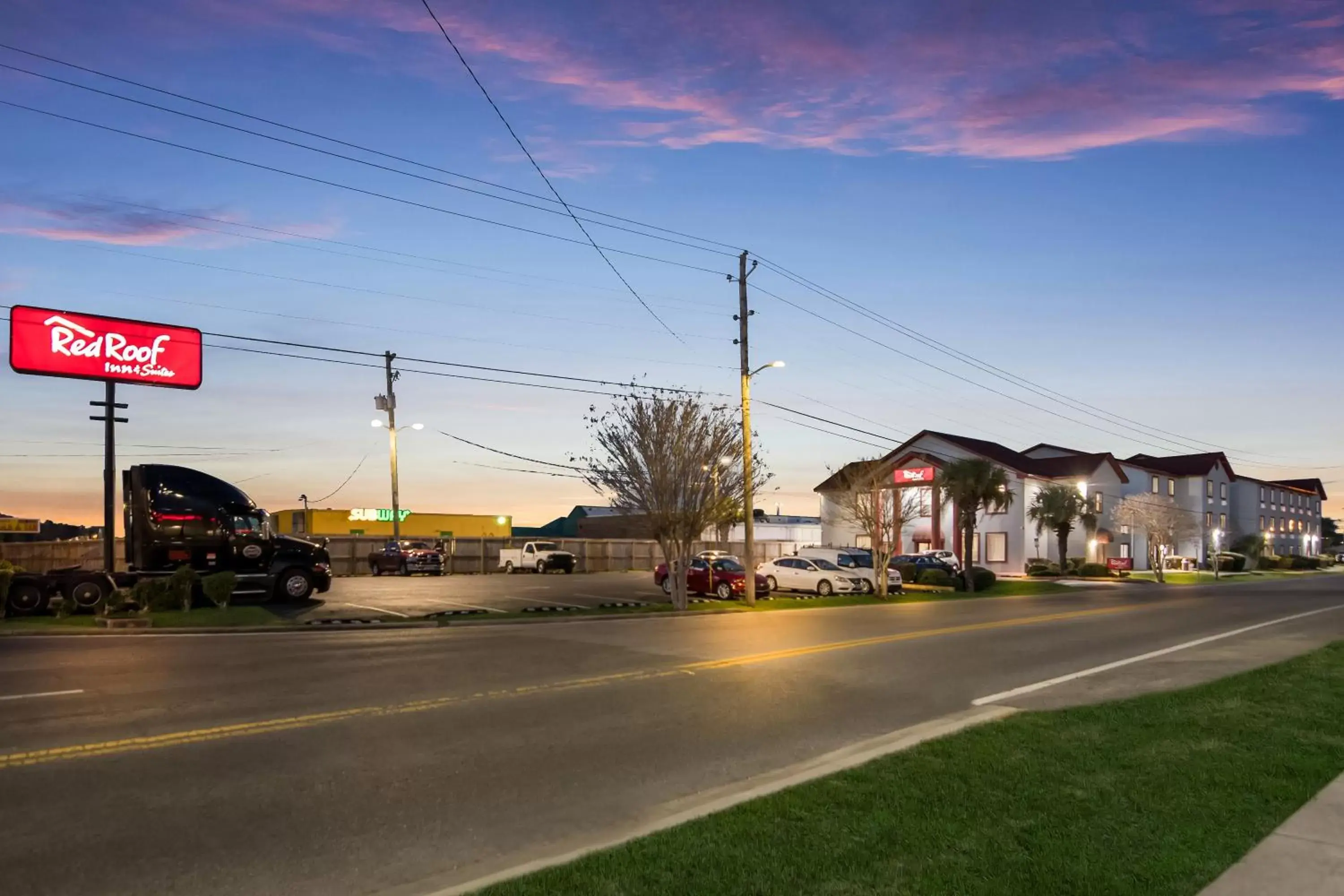 Property building in Red Roof Inn & Suites Pensacola-NAS Corry