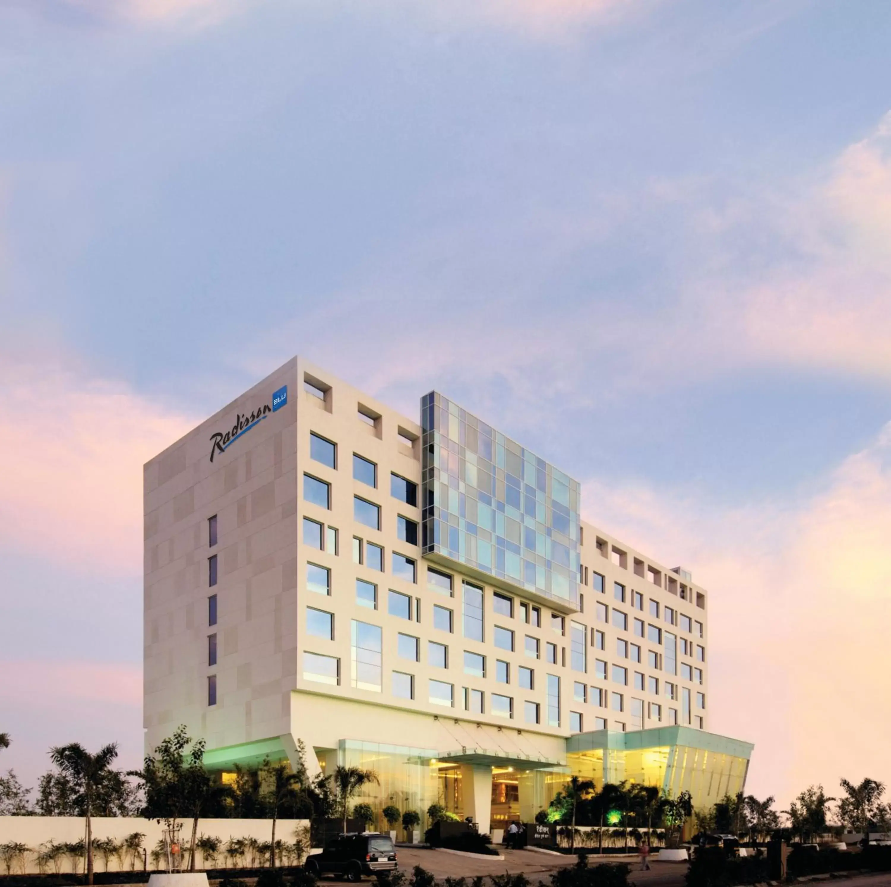 Facade/entrance, Property Building in Radisson Blu Hotel Pune Kharadi