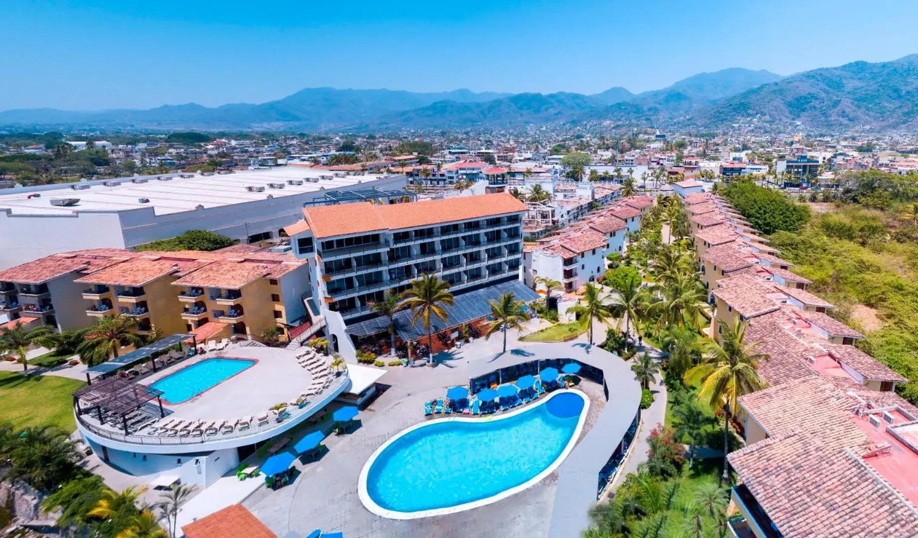 Bird's eye view, Bird's-eye View in Costa Club Punta Arena