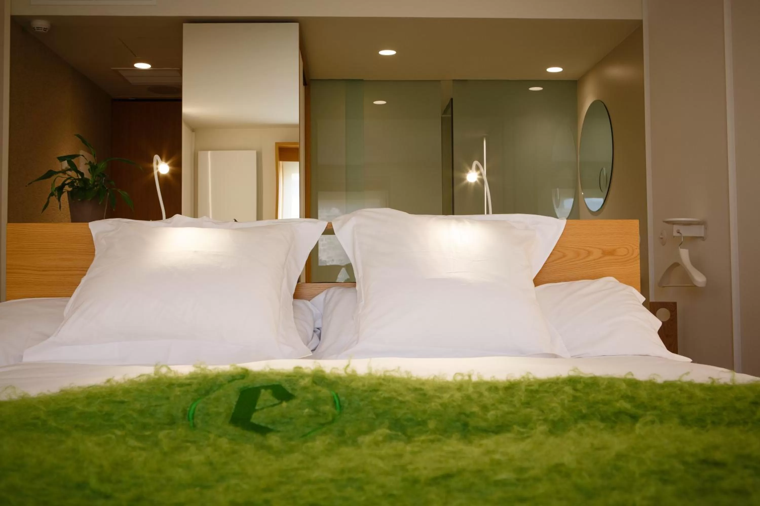 Bed in Hotel Echaurren Relais & Châteaux