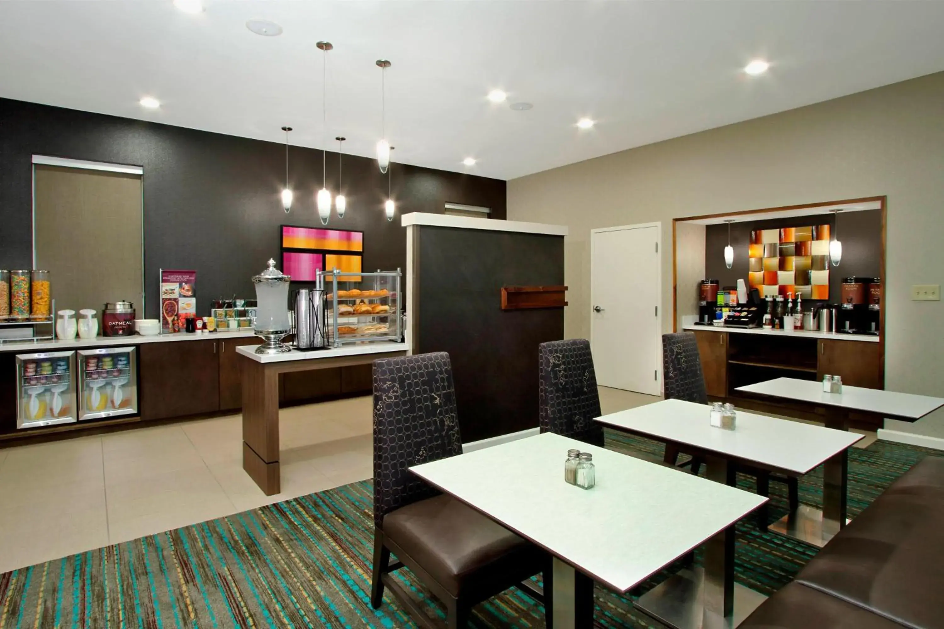 Breakfast, Restaurant/Places to Eat in Residence Inn Colorado Springs South