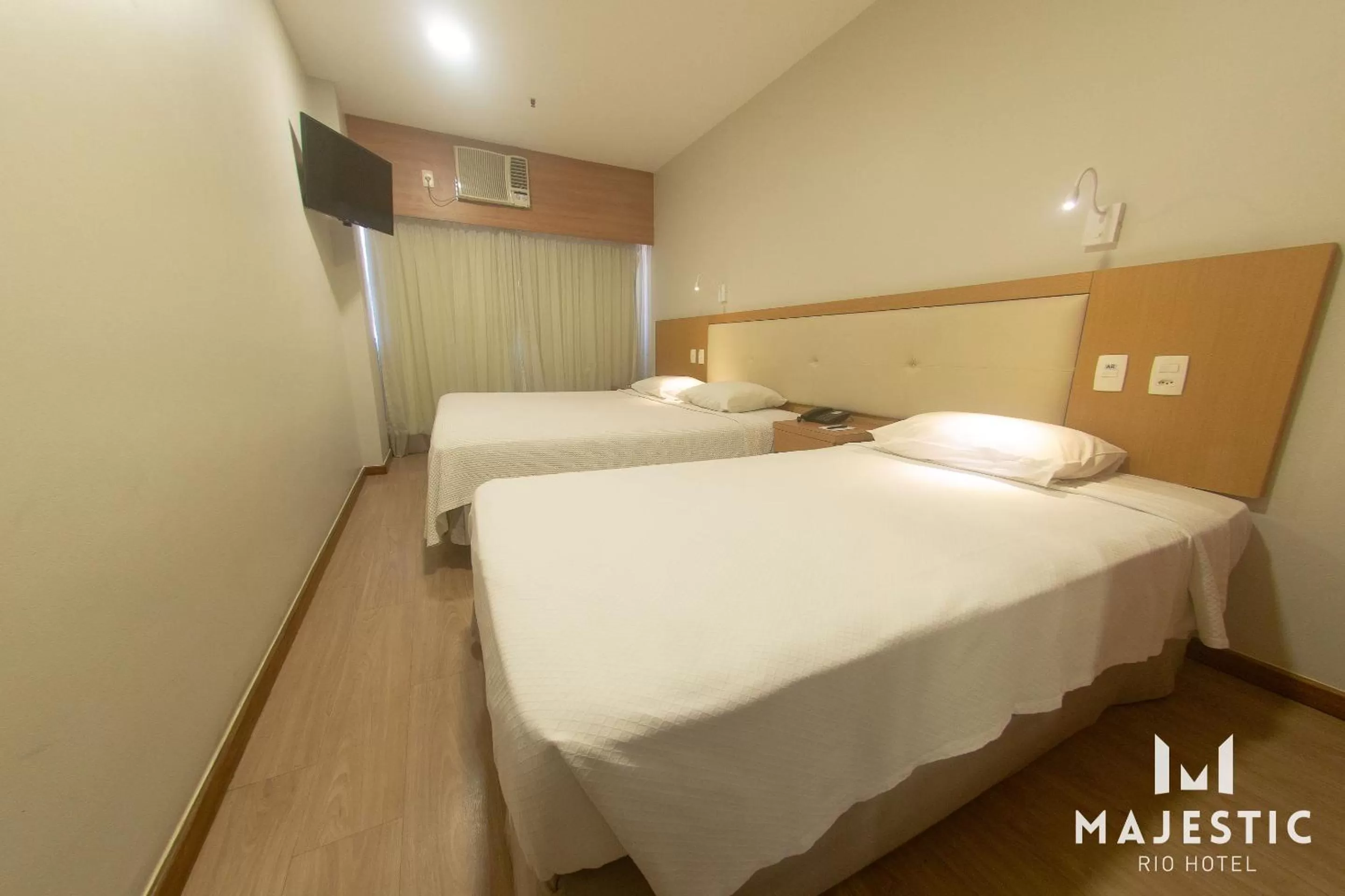 Bedroom, Bed in Majestic Rio Palace Hotel