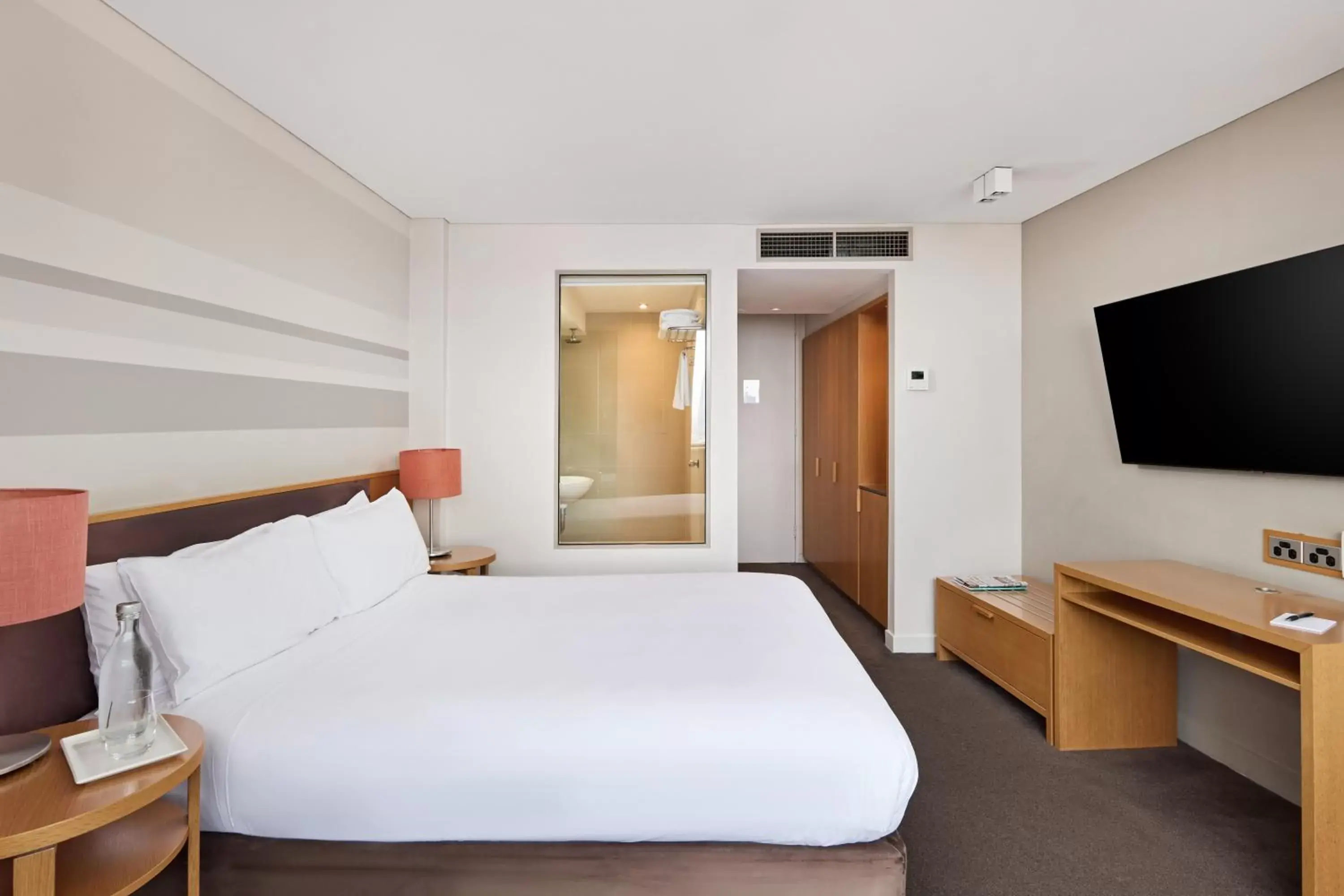 Bedroom, Bed in View Sydney