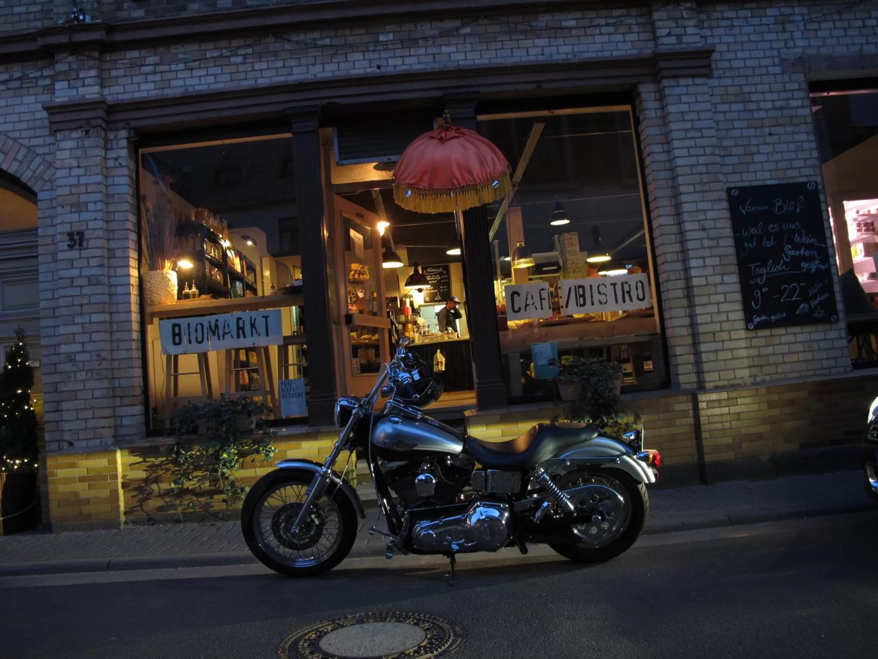 Facade/entrance in Liegen;schaft Guesthouse