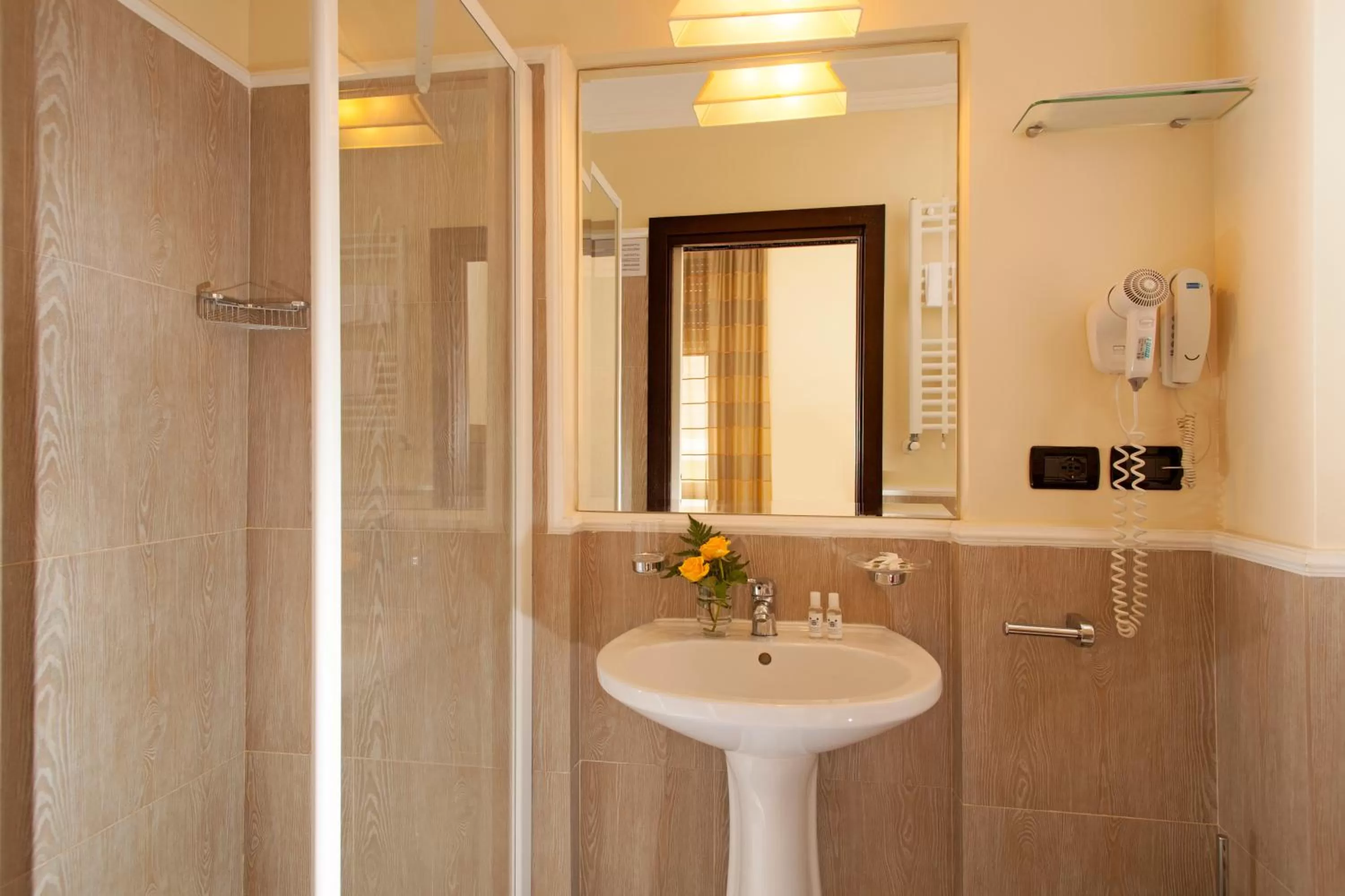 Bathroom in Hotel Buenos Aires