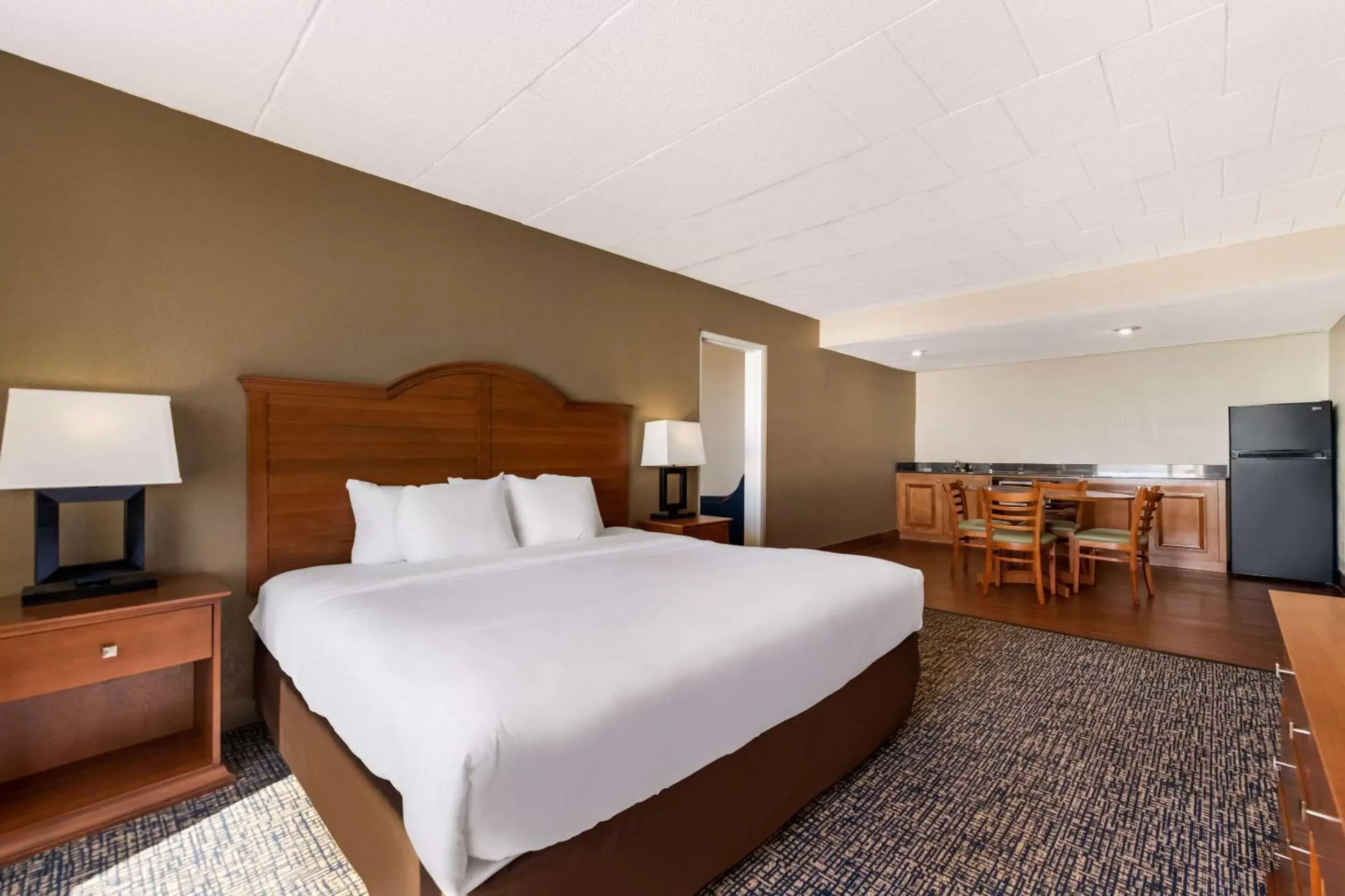Bedroom, Bed in Comfort Inn South Oceanfront