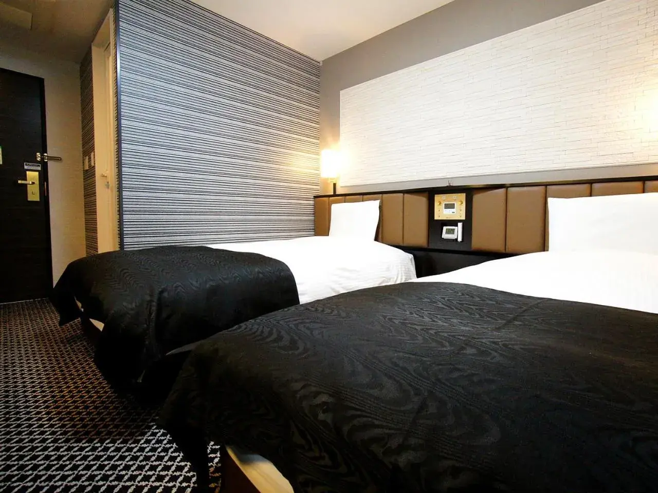 Photo of the whole room, Bed in APA Hotel Chiba Inzaimakinohara-Ekimae