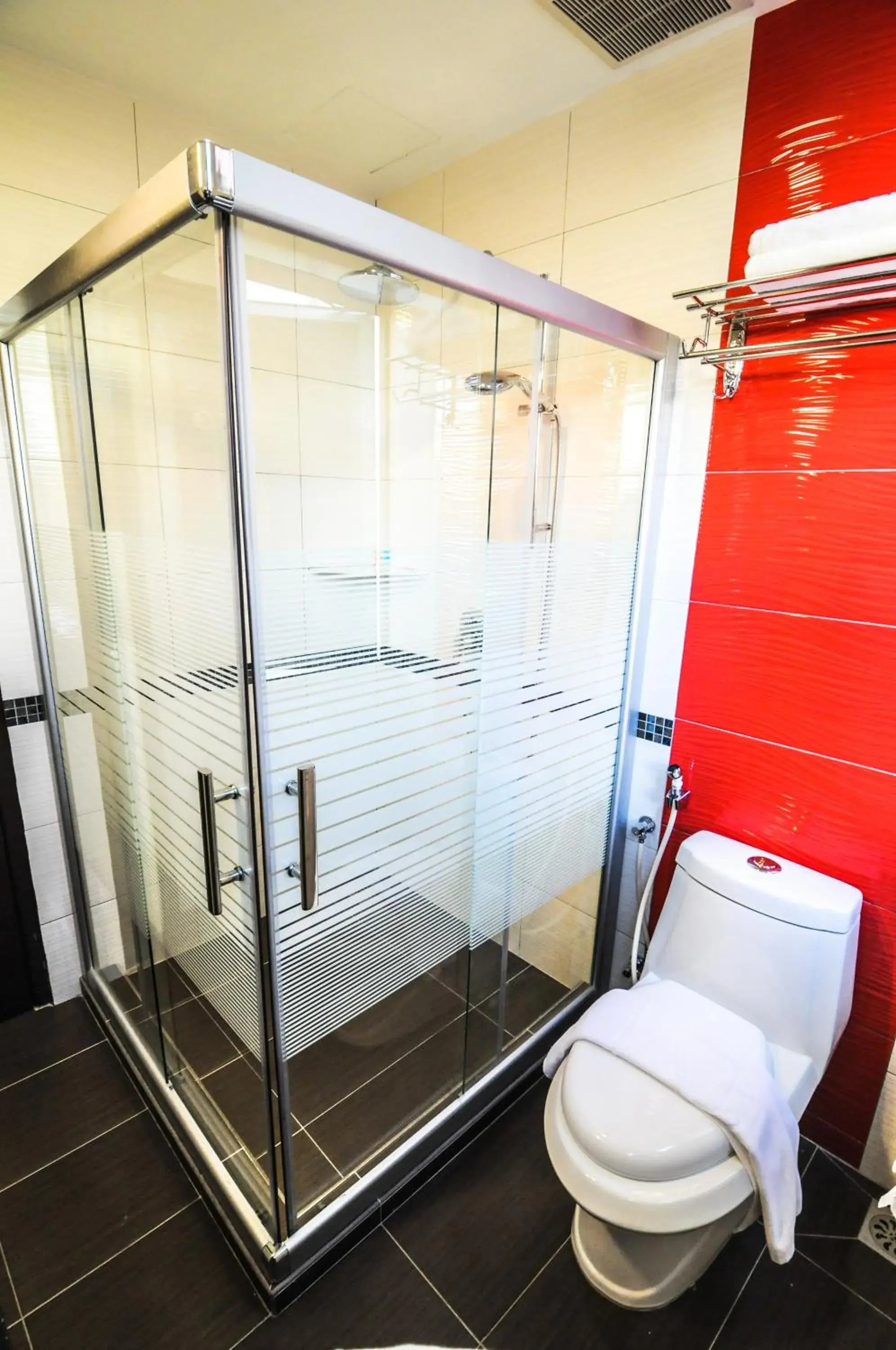 Shower, Bathroom in K Garden Hotel Parit Buntar