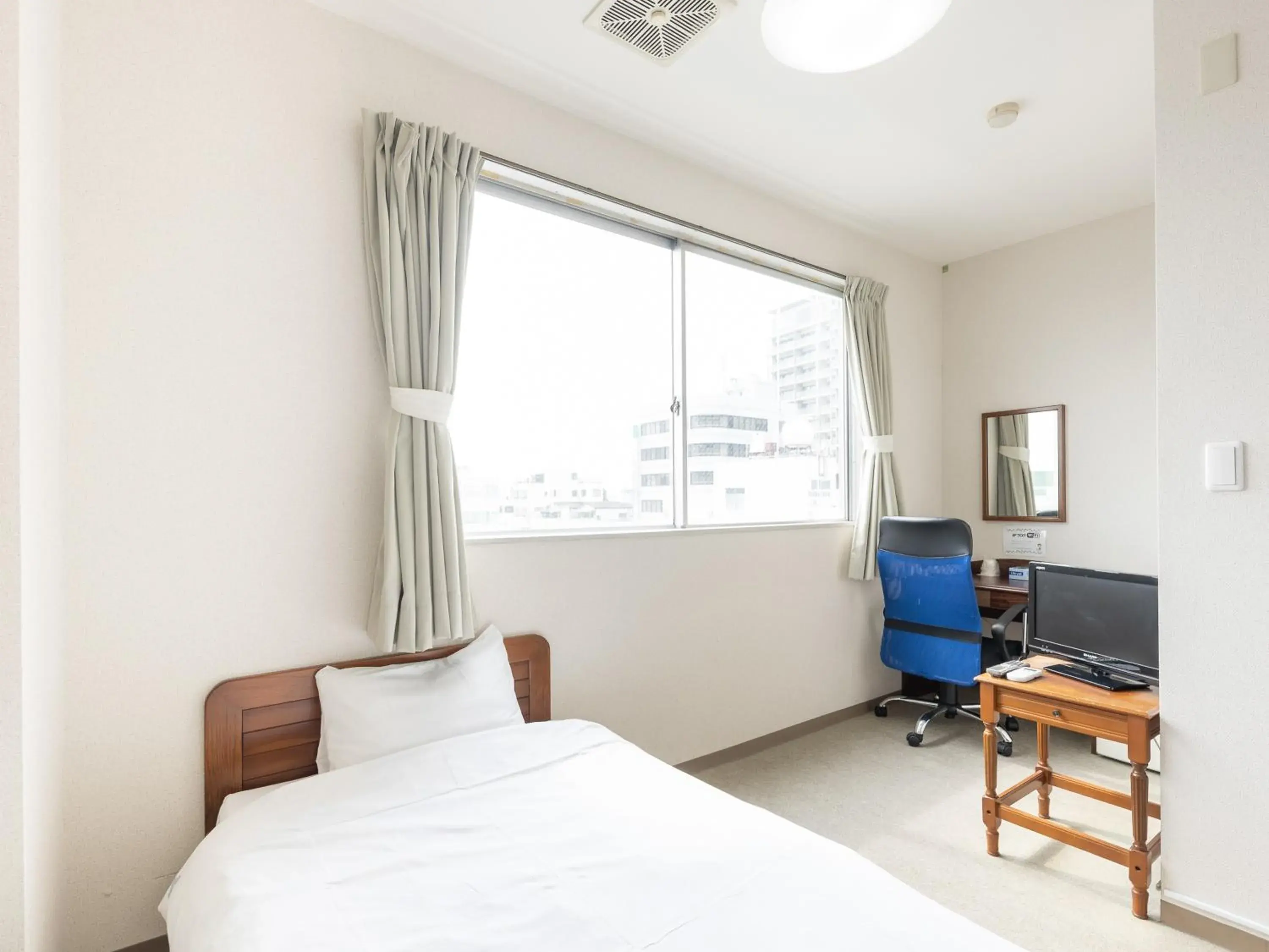 Photo of the whole room, Bed in Tabist Tatebayashi Station Hotel