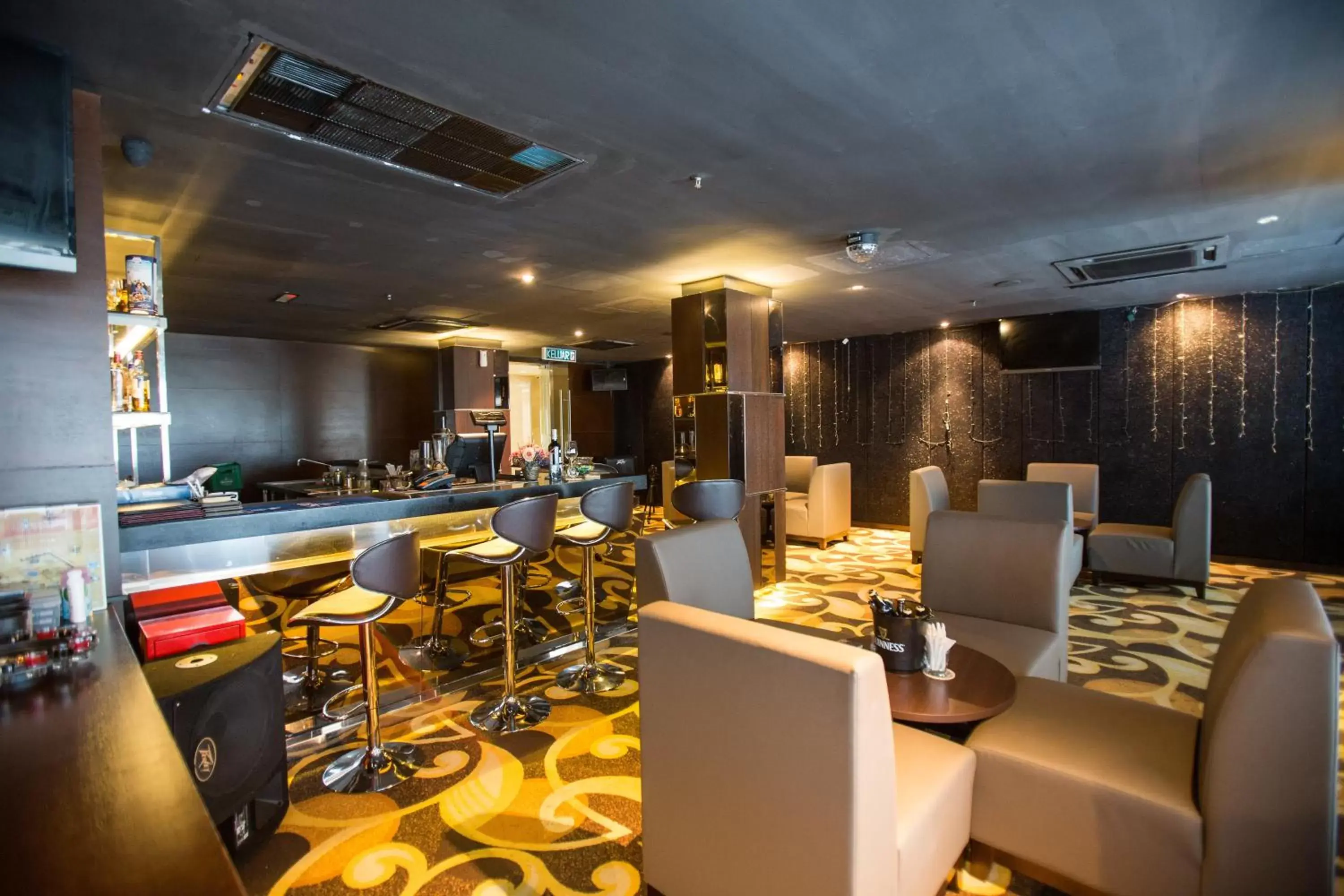 Lounge or bar, Lounge/Bar in VIP Hotel Segamat