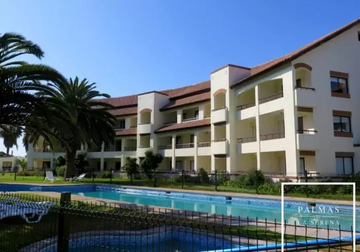 Swimming Pool in Hotel Palmas de La Serena