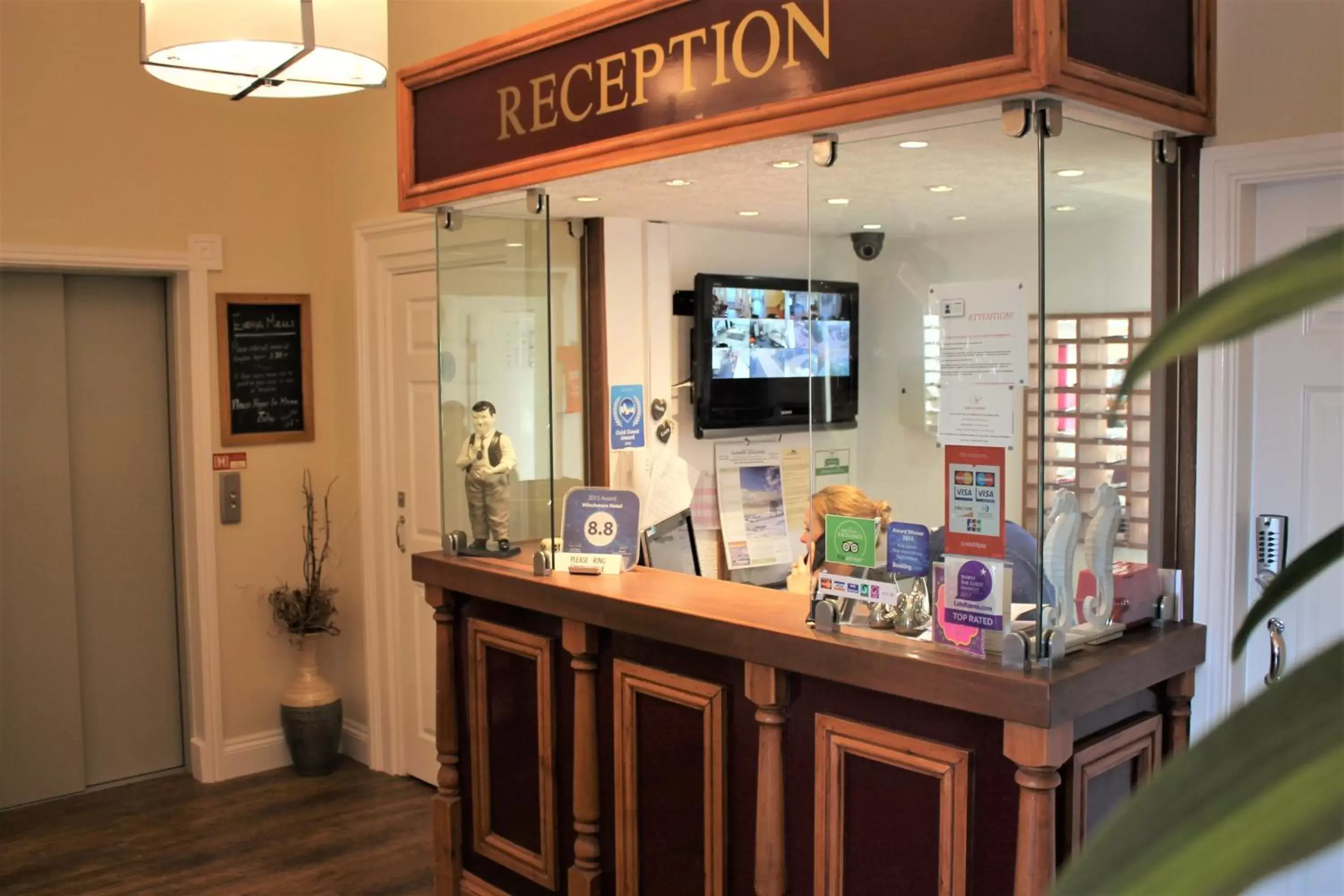 Lobby or reception, Lobby/Reception in Winchmore Hotel