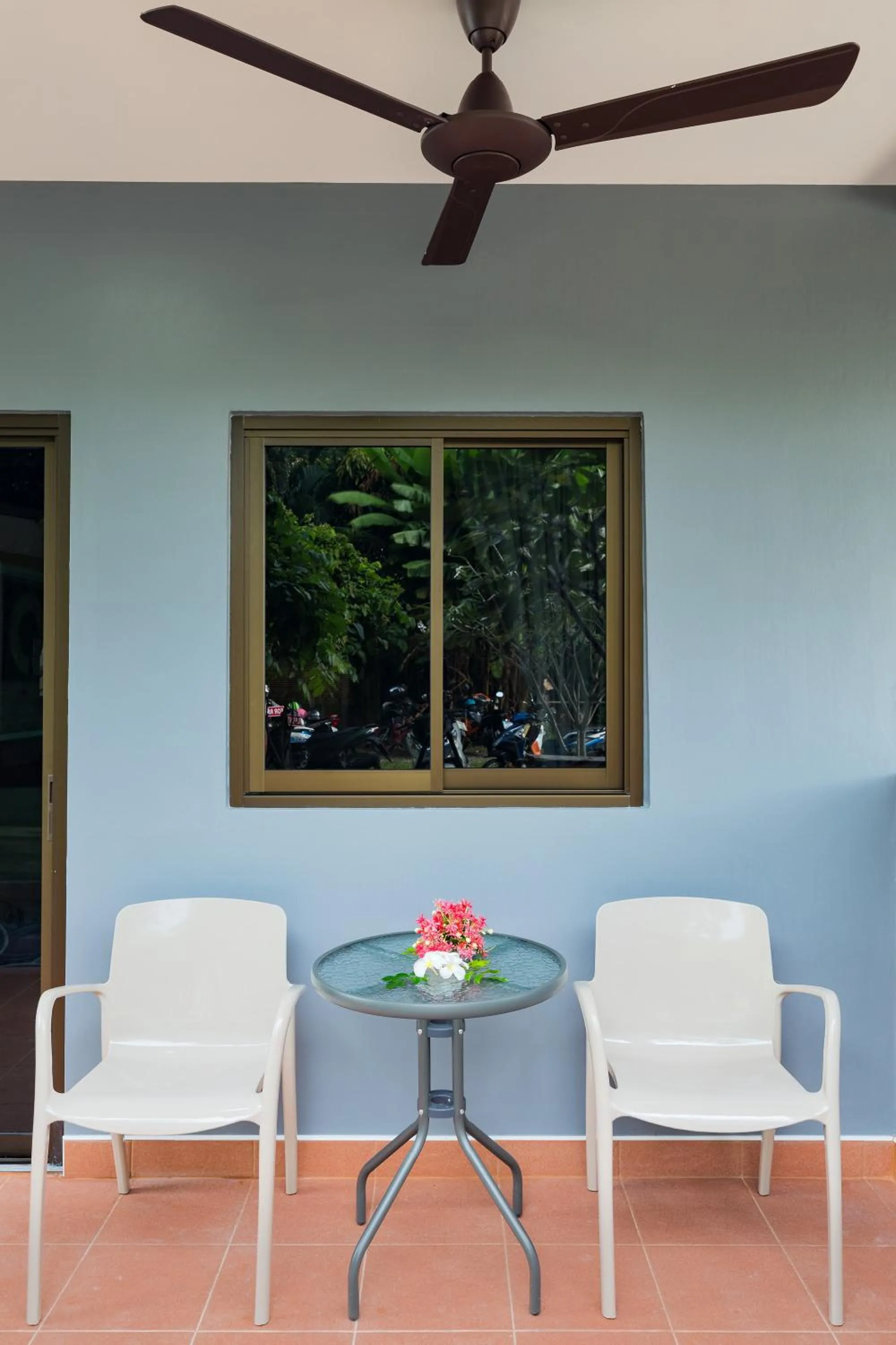 Patio in Baan Chaylay Resort Karon