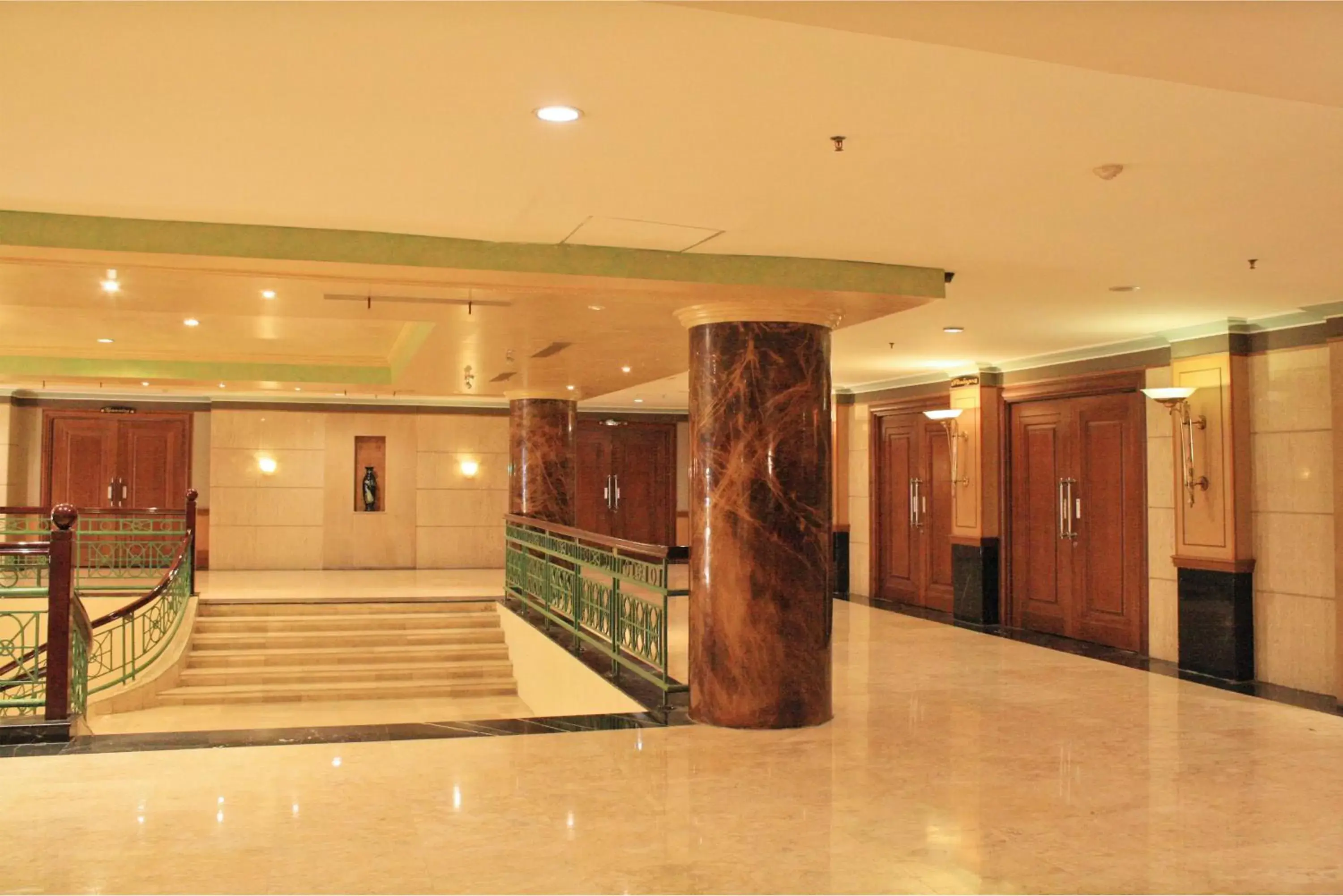 Lobby/Reception in Tunjungan Hotel