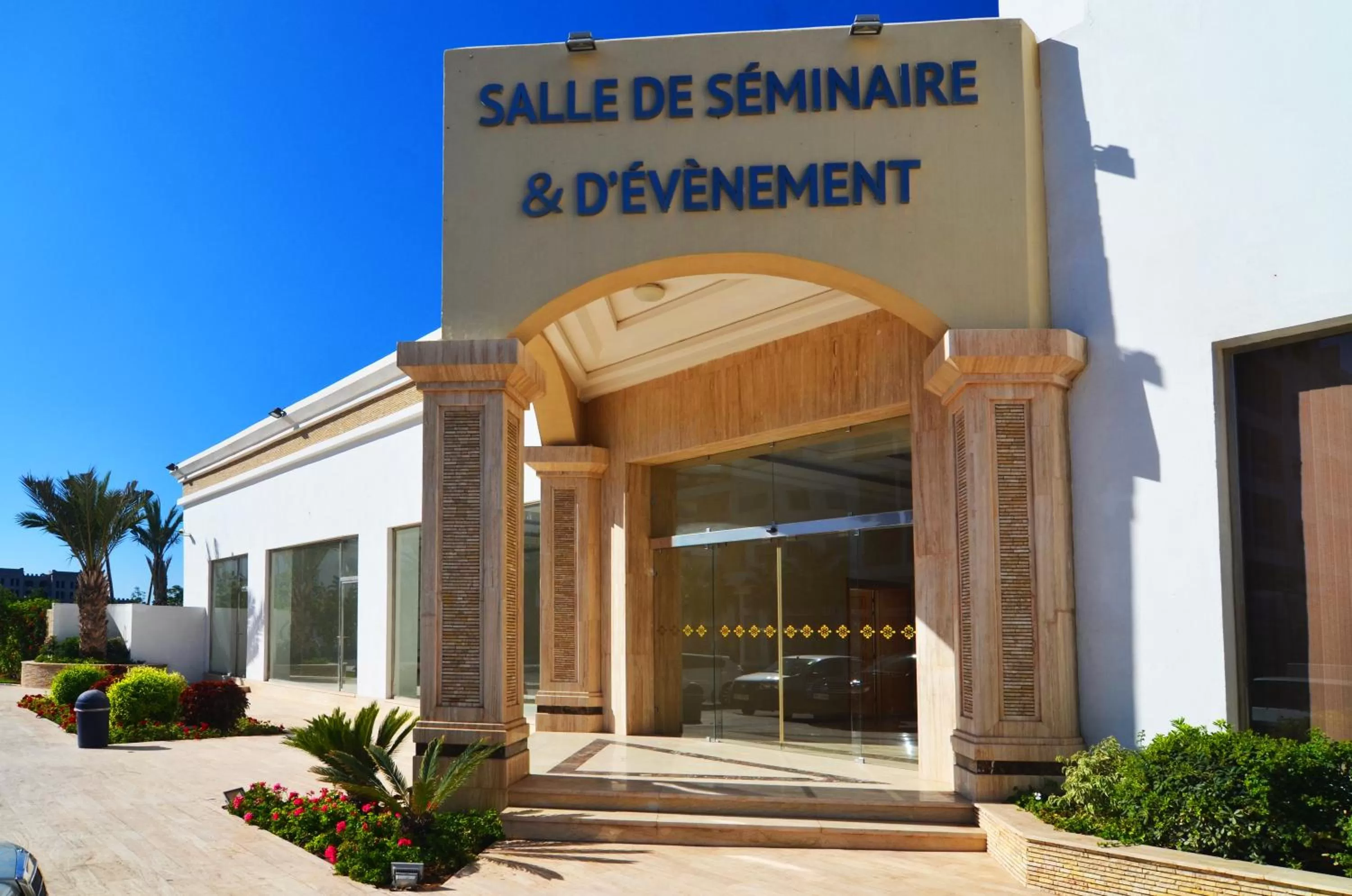 Facade/entrance in Atlantic Palm Beach