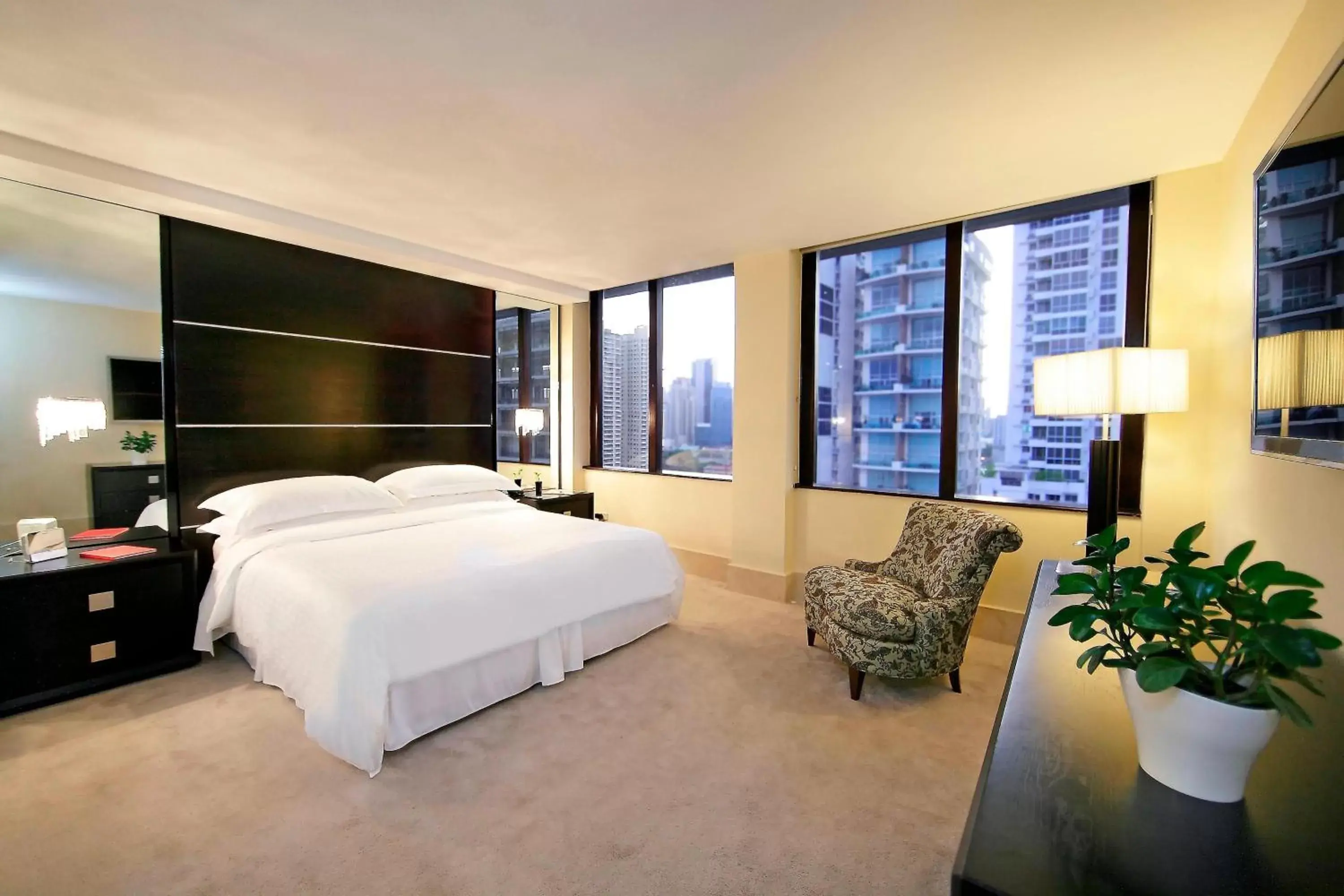 Bedroom in Sheraton Grand Panama