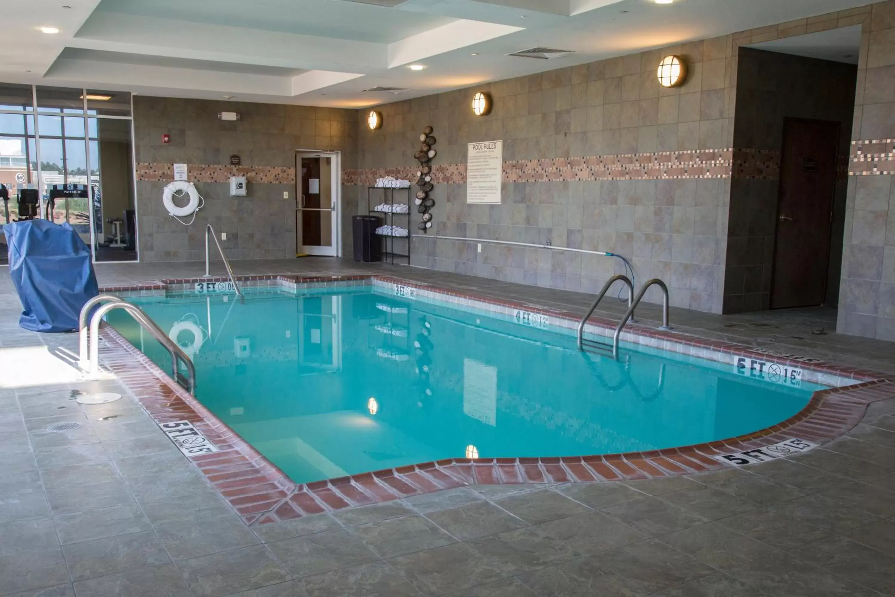 Swimming Pool in Holiday Inn Pearl - Jackson Area, an IHG Hotel