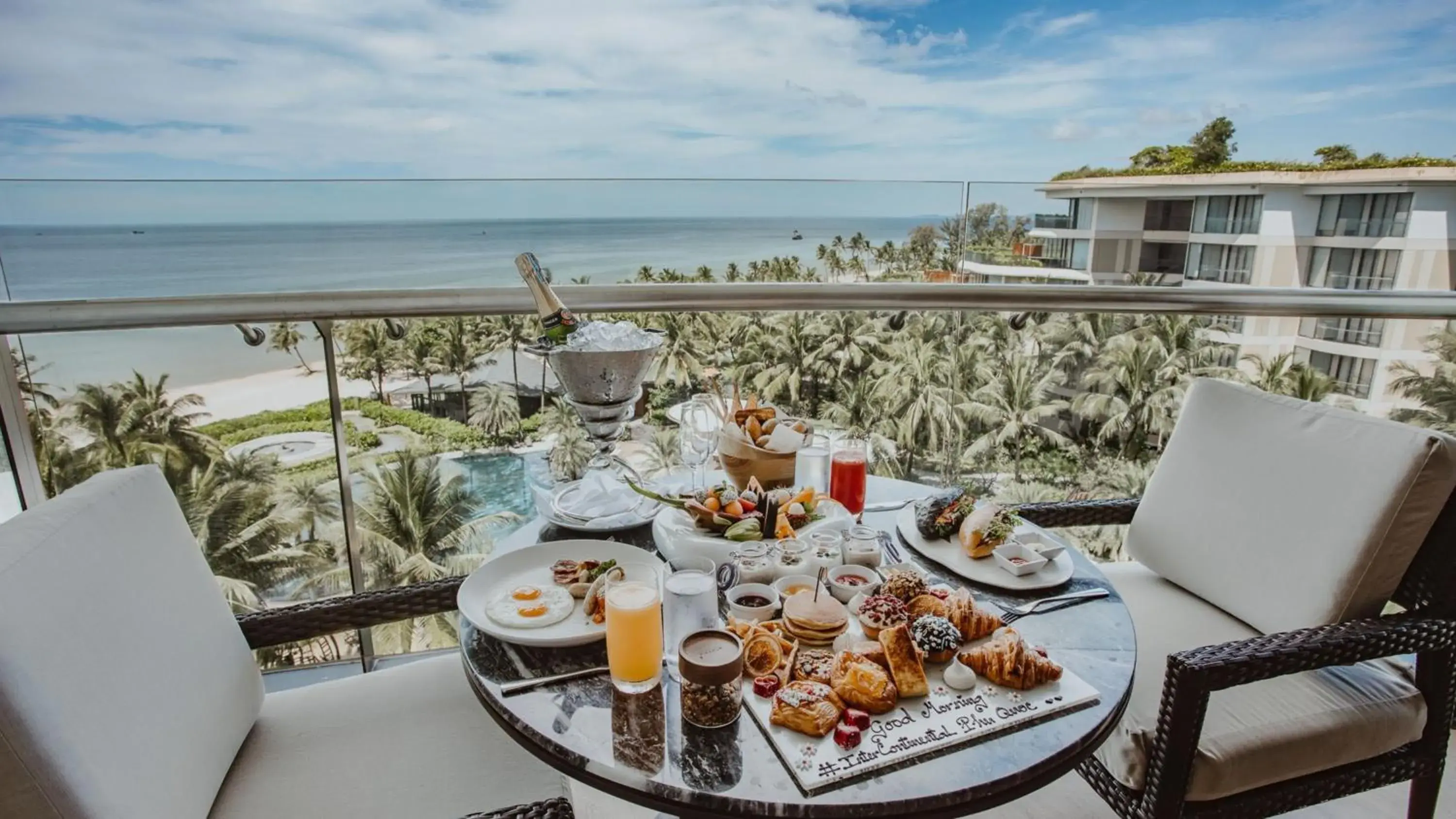 Photo of the whole room in InterContinental Phu Quoc Long Beach Resort by IHG Photo of the whole room in InterContinental Phu Quoc Long Beach Resort by IHG