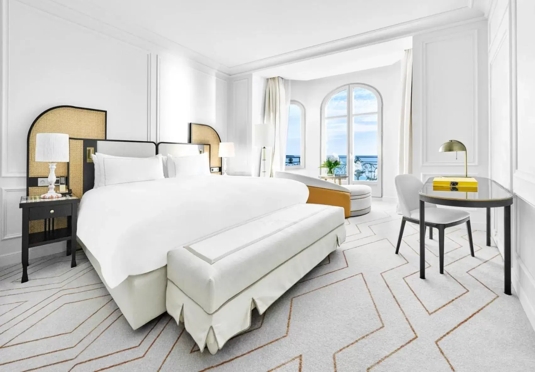 Sea View Classic King Room in Carlton Cannes, a Regent Hotel