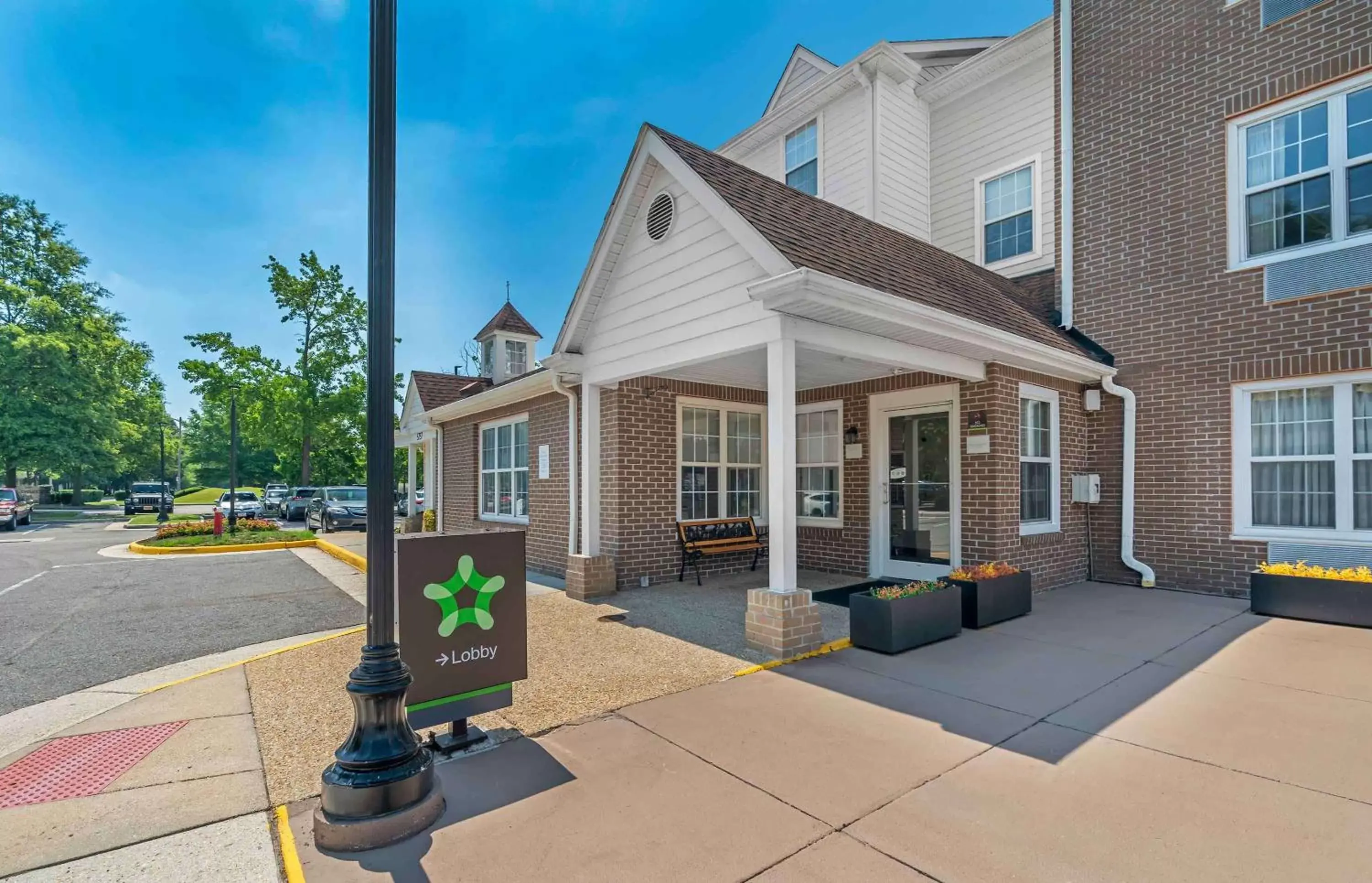 Property Building in Extended Stay America Suites - Virginia Beach