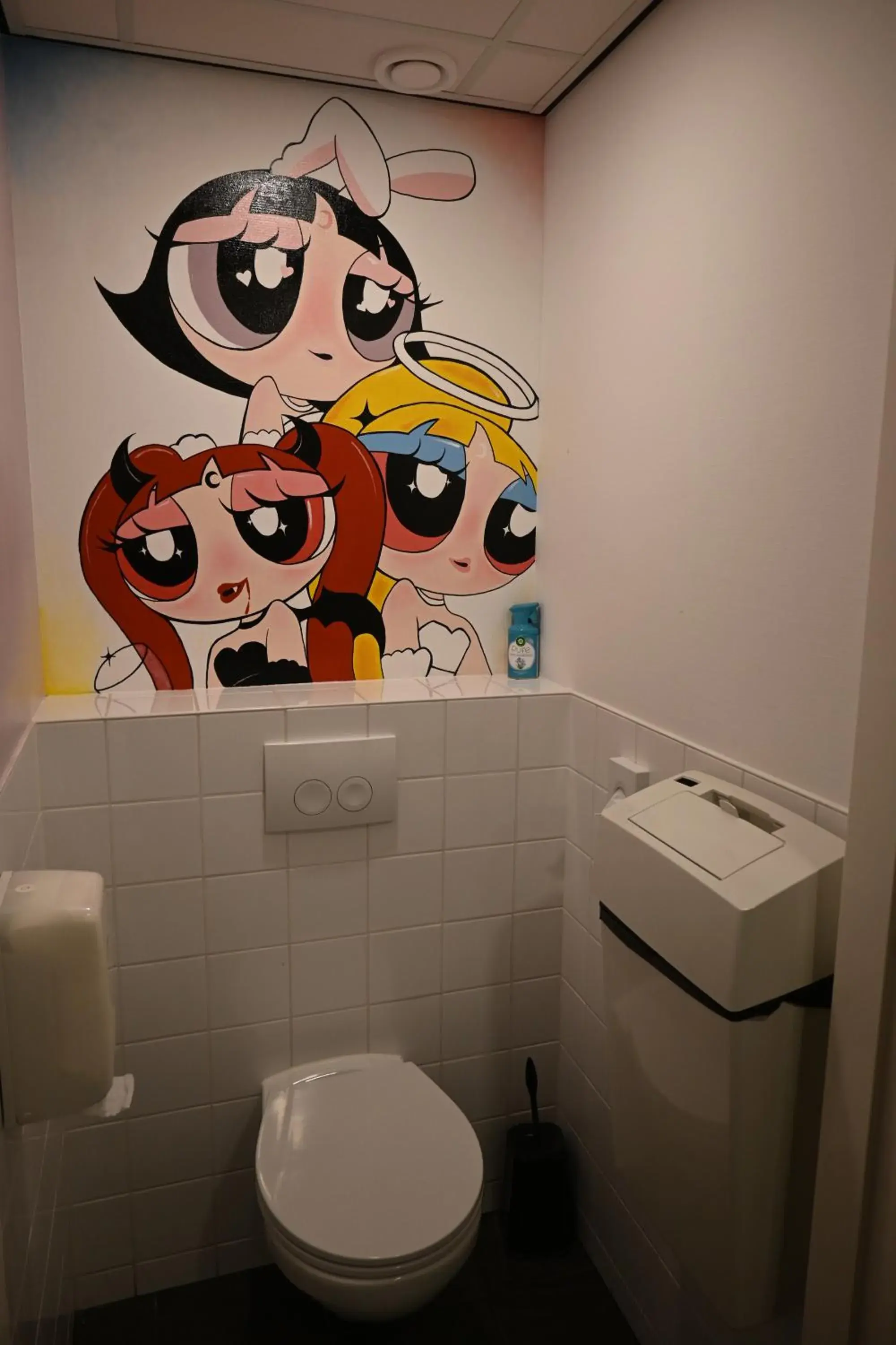 Bathroom in Dutchies Hostel