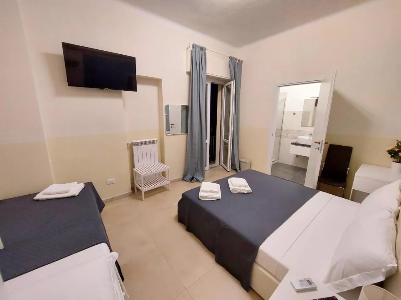 Bed in Bonaini Relax B&B