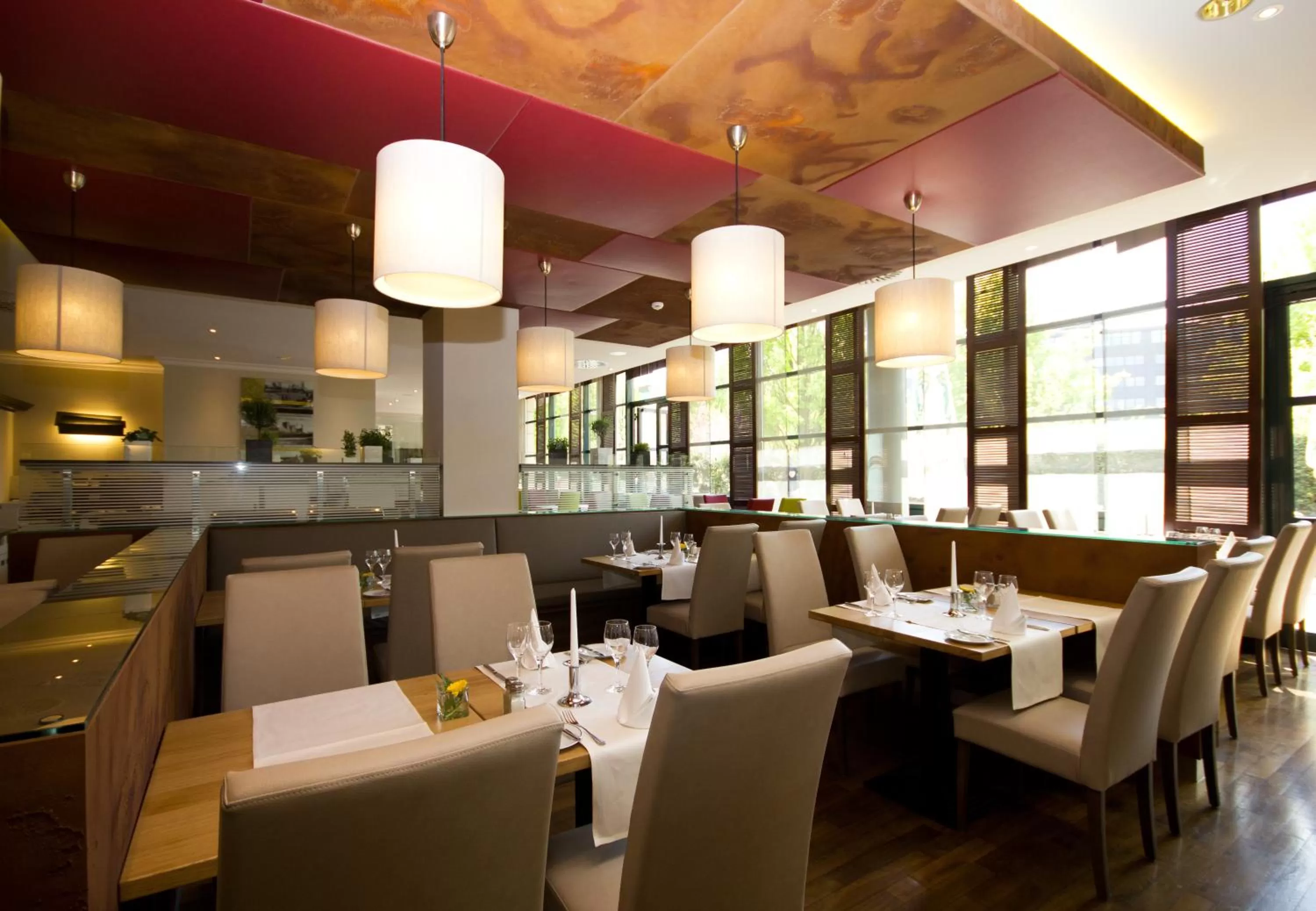 Restaurant/places to eat in Steigenberger Dortmund