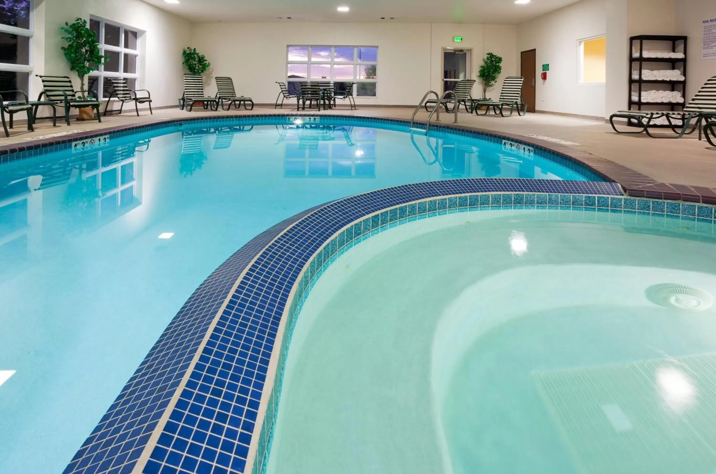 Swimming pool in Holiday Inn Express Hotel and Suites Stevens Point by IHG Swimming pool in Holiday Inn Express Hotel and Suites Stevens Point by IHG