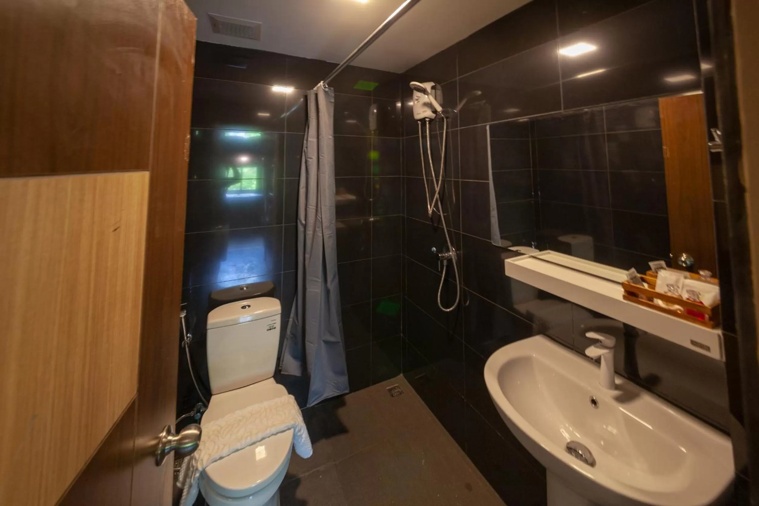 Feel Nimman Boutique