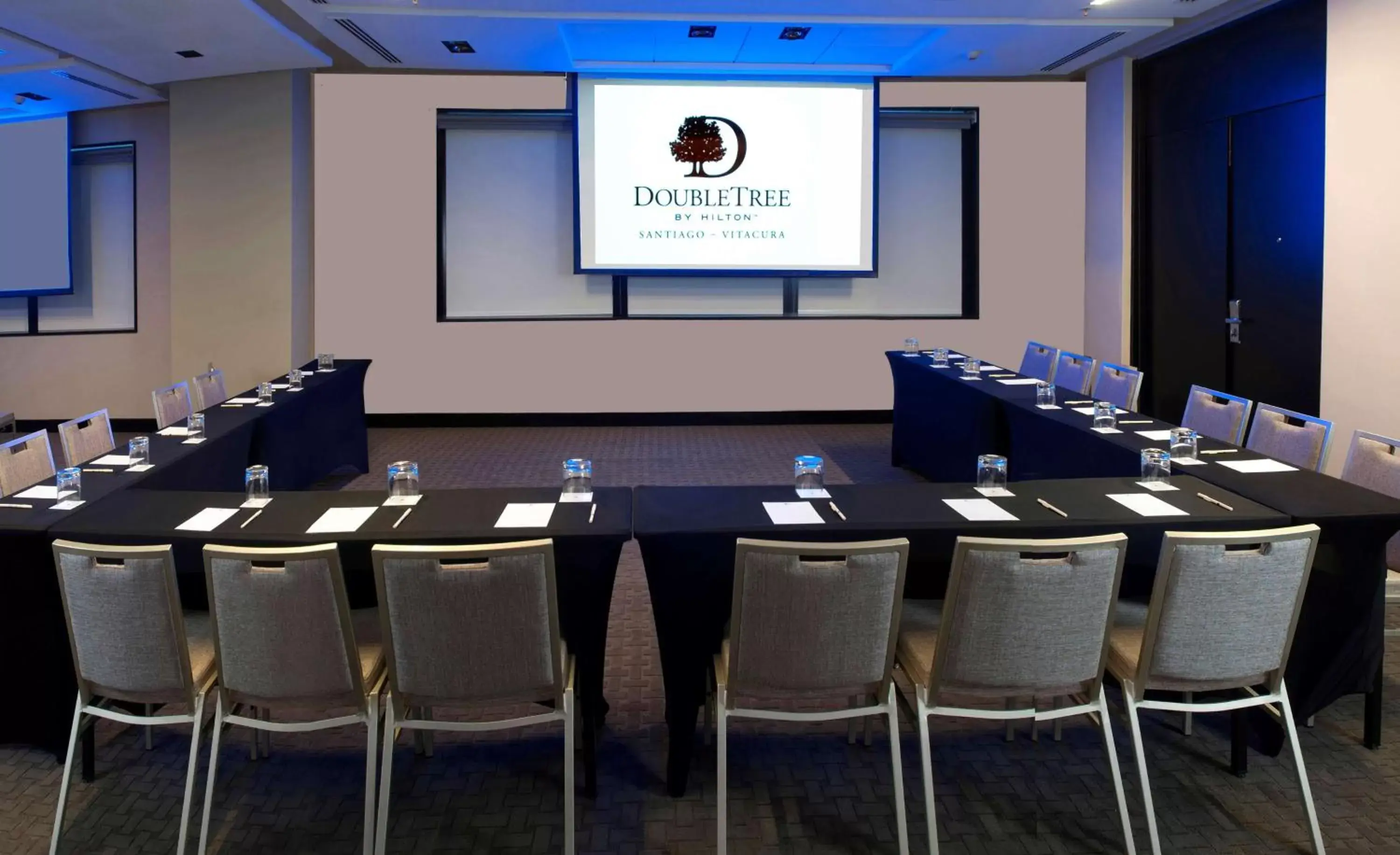 Meeting/conference room in DoubleTree by Hilton Santiago - Vitacura