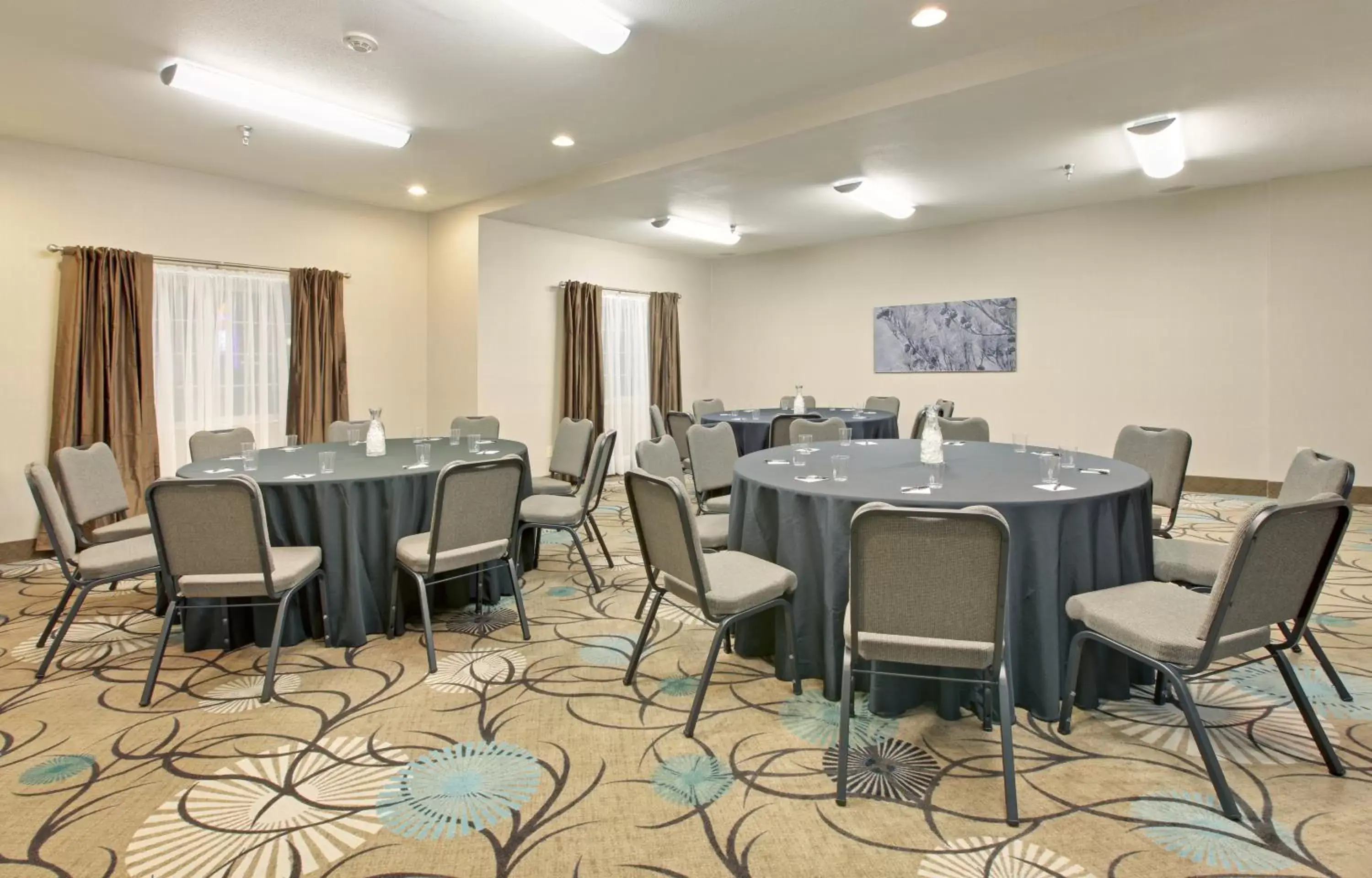 Meeting/conference room in Holiday Inn Express Monticello, an IHG Hotel
