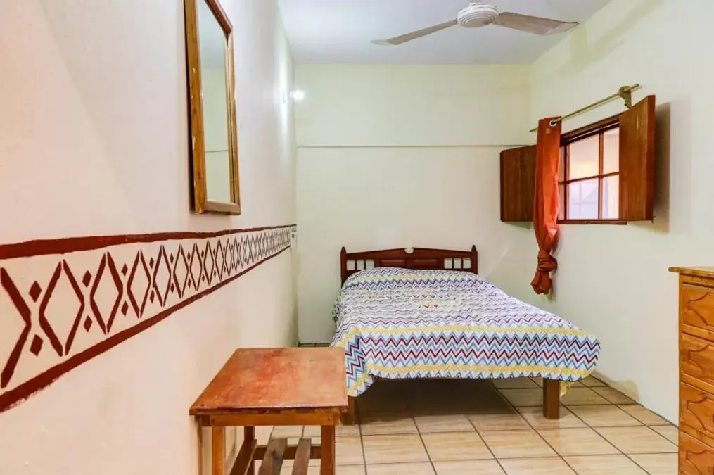 View (from property/room), Bed in Hotel Posada Playa Manzanillo