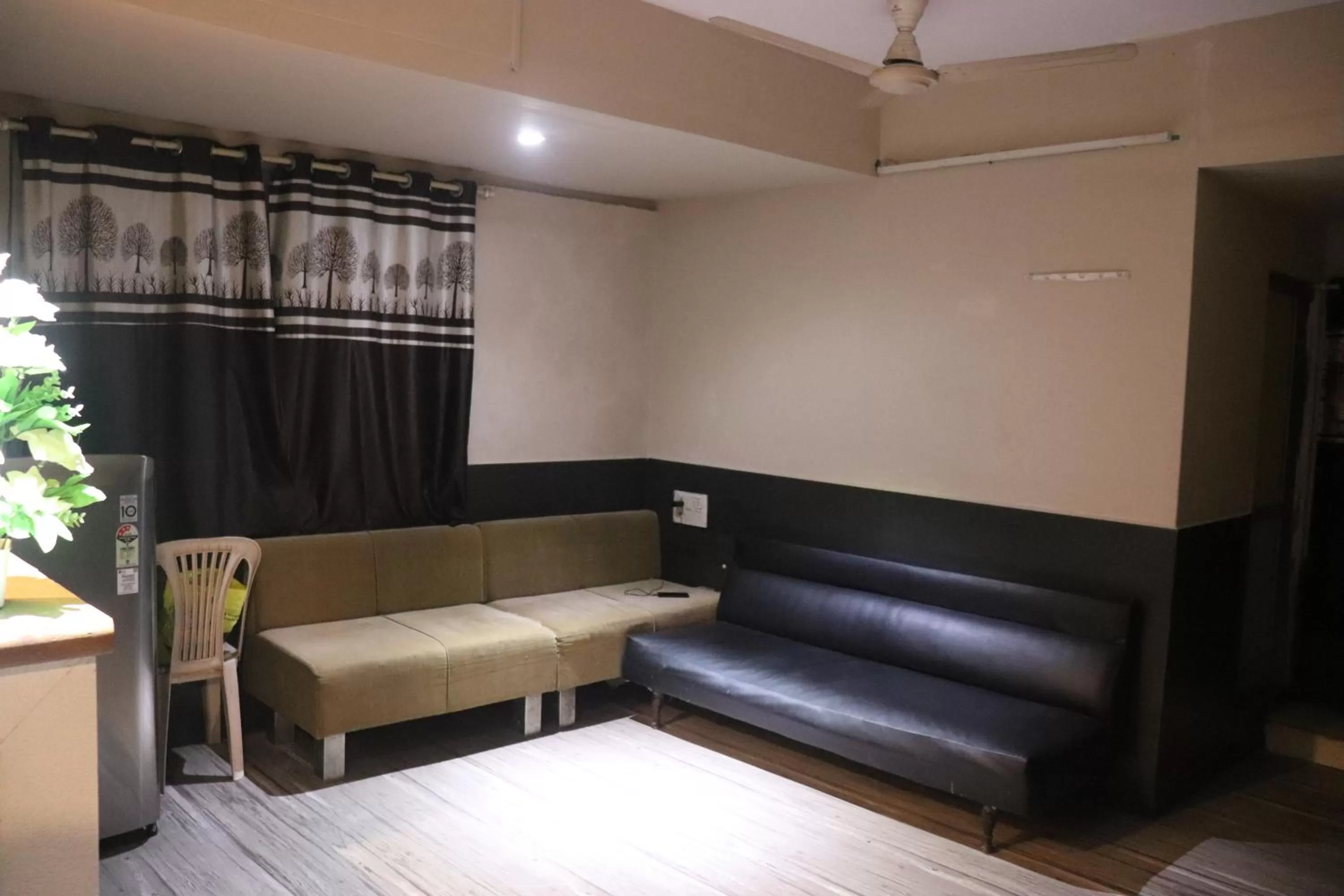 Seating area in HOTEL HARMONY